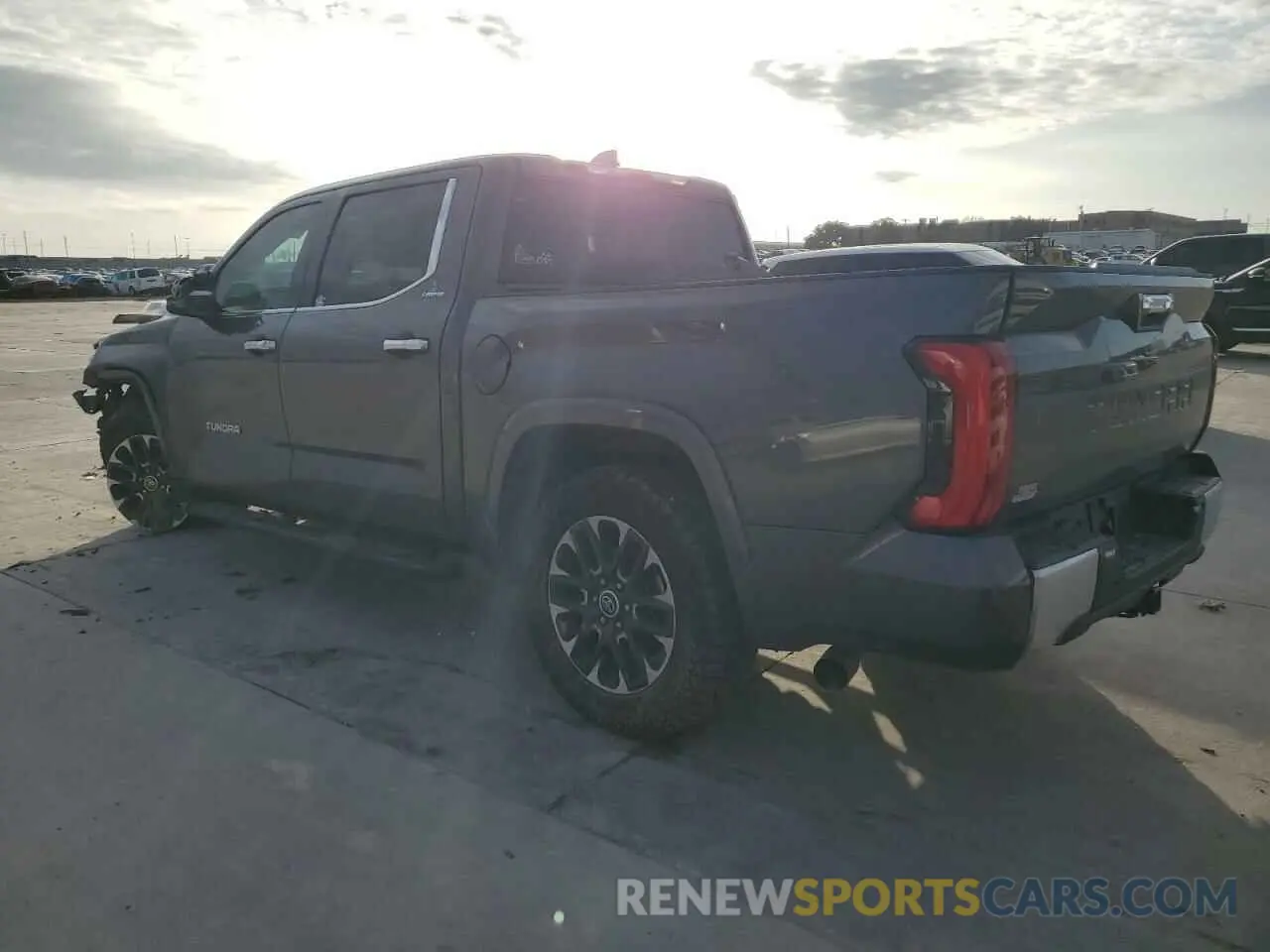 2 Фотография поврежденного автомобиля 5TFJA5AB5NX008771 TOYOTA TUNDRA 2022