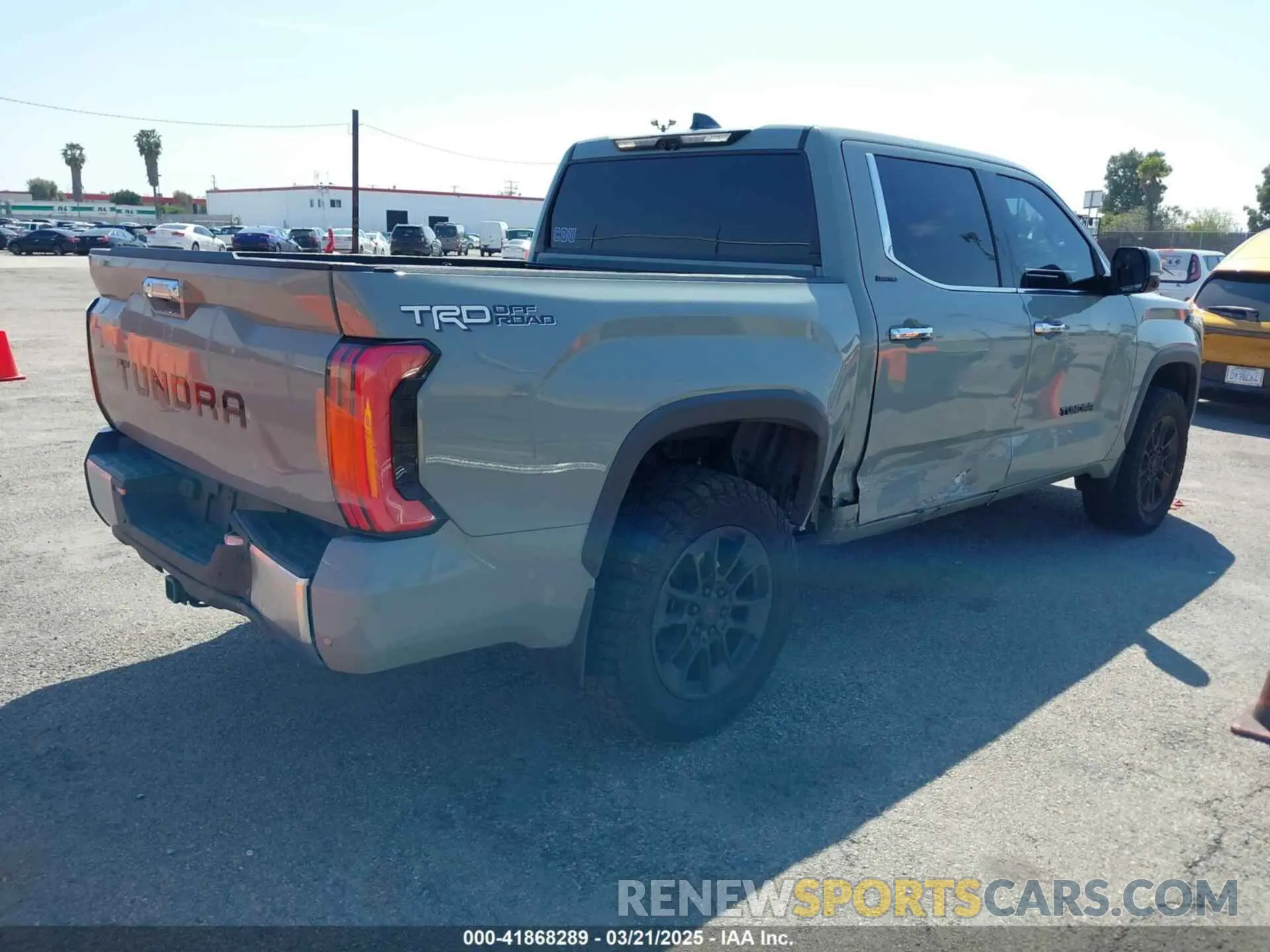 4 Фотография поврежденного автомобиля 5TFJA5AB6NX012246 TOYOTA TUNDRA 2022