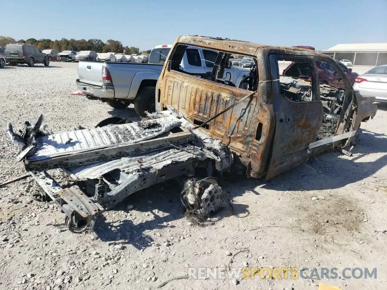 3 Фотография поврежденного автомобиля 5TFJA5ABXNX010628 TOYOTA TUNDRA 2022