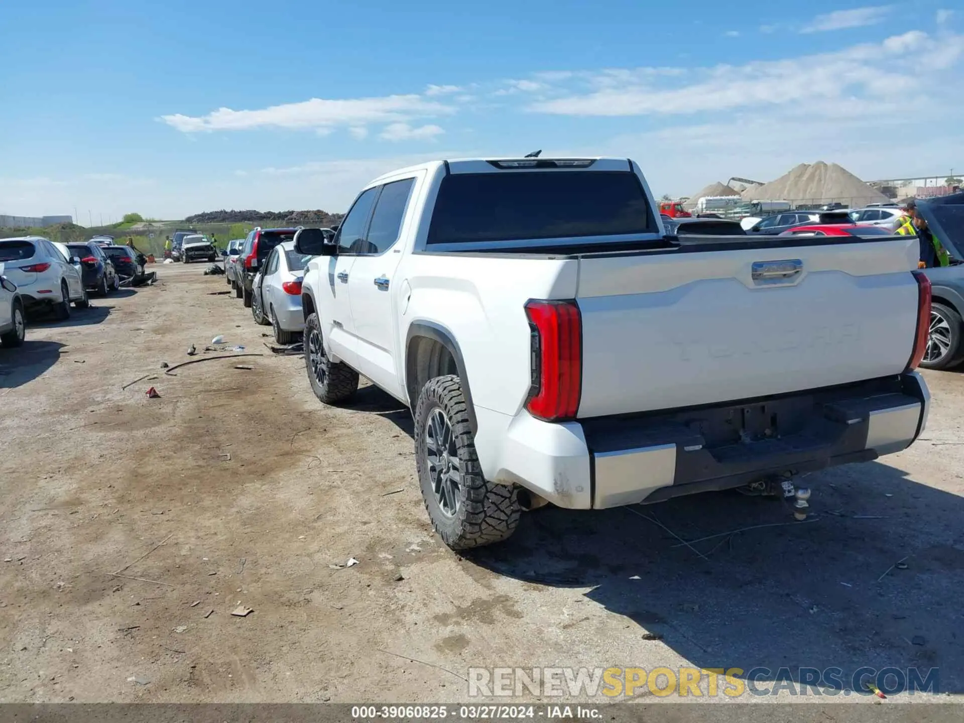 3 Photograph of a damaged car 5TFJA5DB4NX005081 TOYOTA TUNDRA 2022