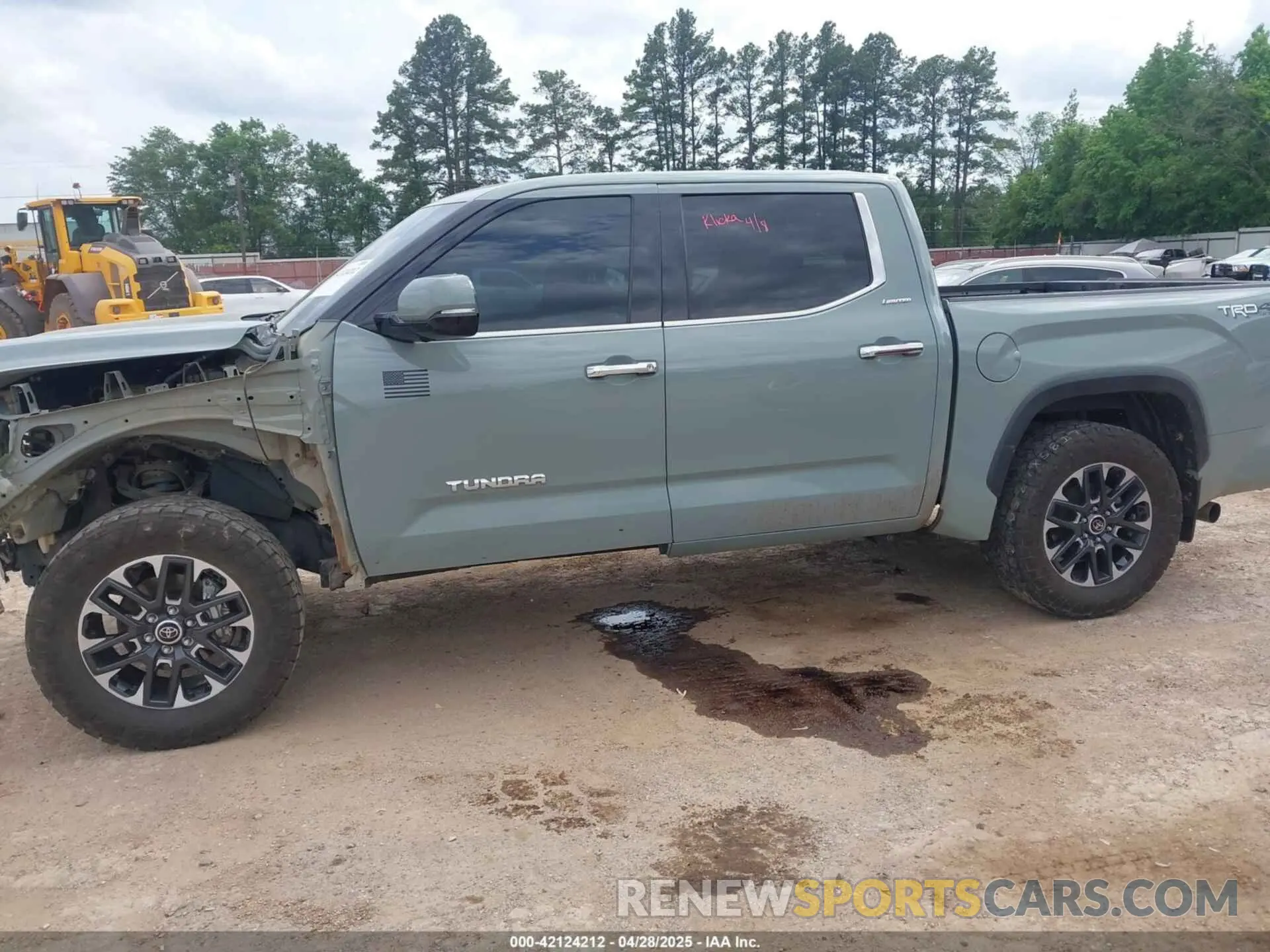 15 Photograph of a damaged car 5TFJA5DB9NX015248 TOYOTA TUNDRA 2022