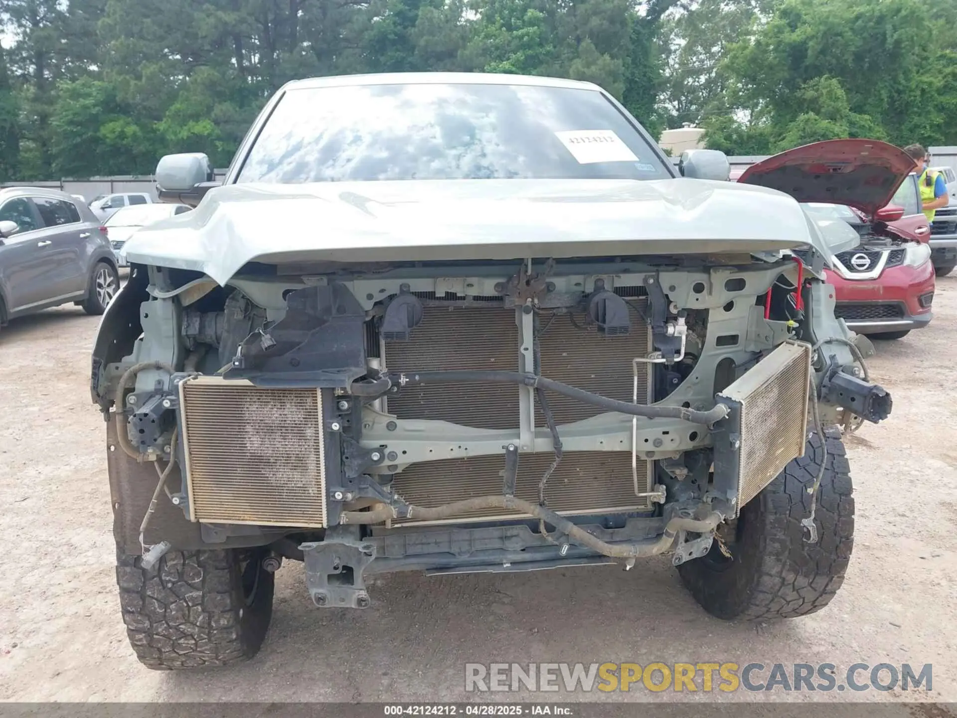 6 Photograph of a damaged car 5TFJA5DB9NX015248 TOYOTA TUNDRA 2022