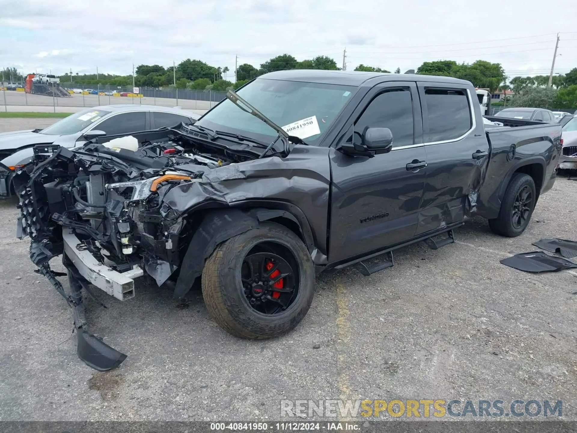 2 Photograph of a damaged car 5TFJA5EC3NX008769 TOYOTA TUNDRA 2022