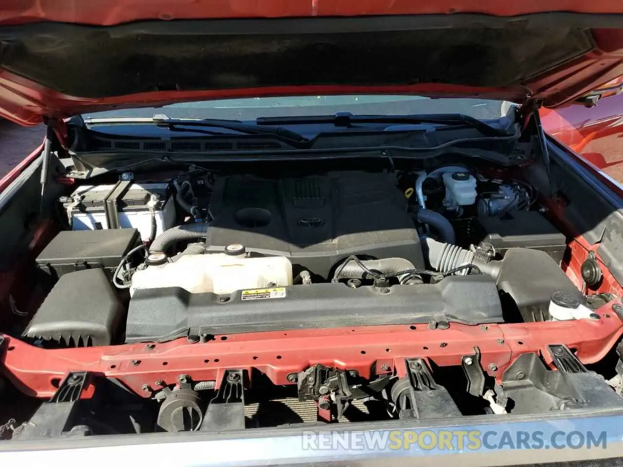 11 Photograph of a damaged car 5TFJA5EC9NX006234 TOYOTA TUNDRA 2022
