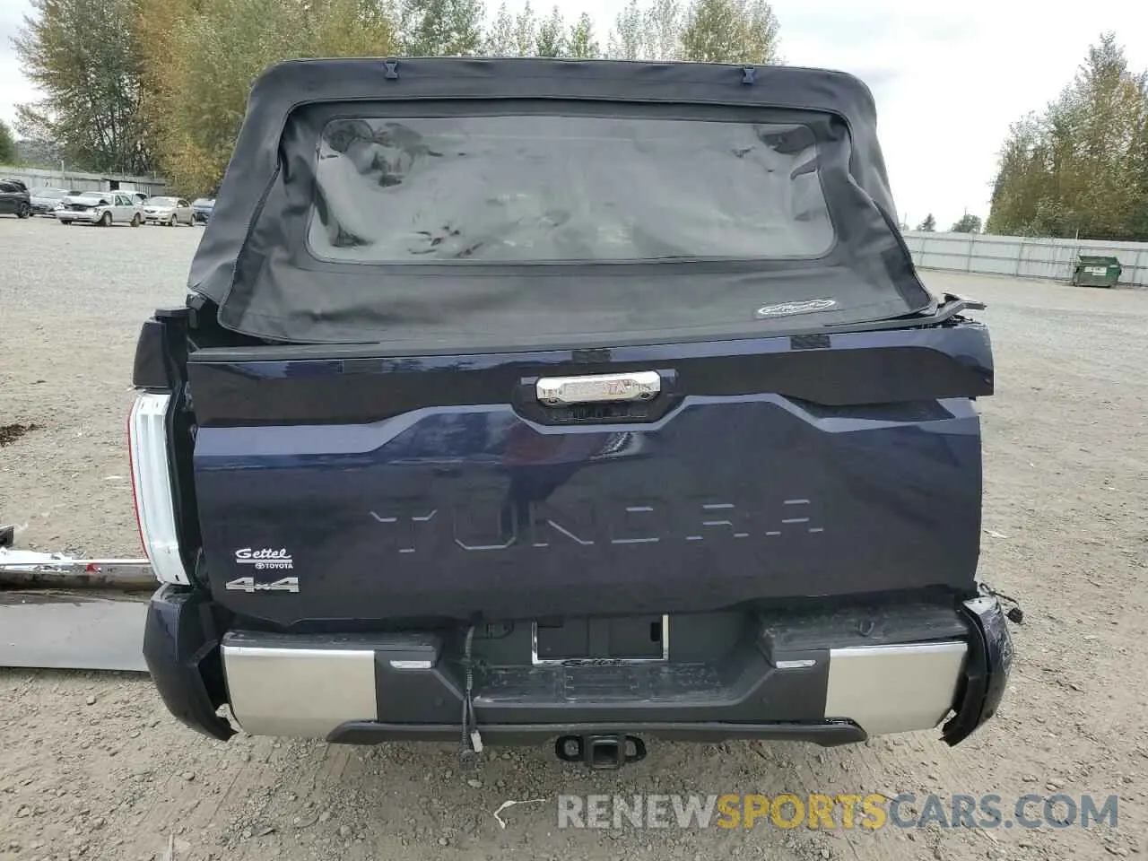 6 Photograph of a damaged car 5TFJC5DB4NX008945 TOYOTA TUNDRA 2022