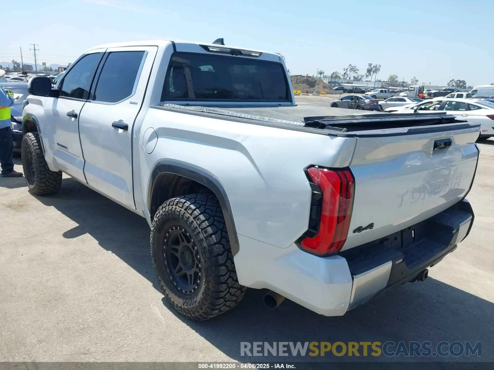 3 Photograph of a damaged car 5TFJC5DB7NX009958 TOYOTA TUNDRA 2022