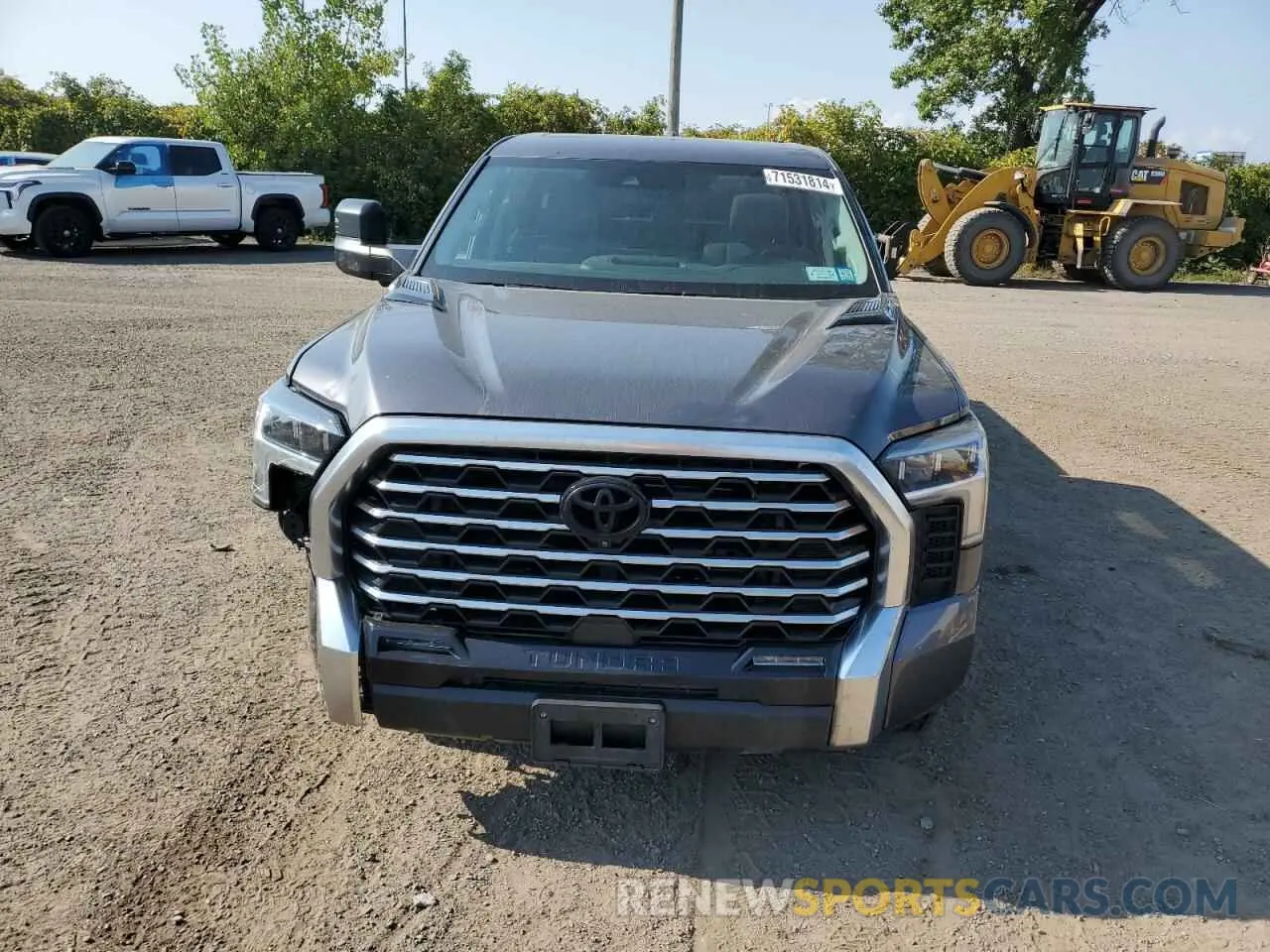 5 Photograph of a damaged car 5TFJC5EC3NX001329 TOYOTA TUNDRA 2022