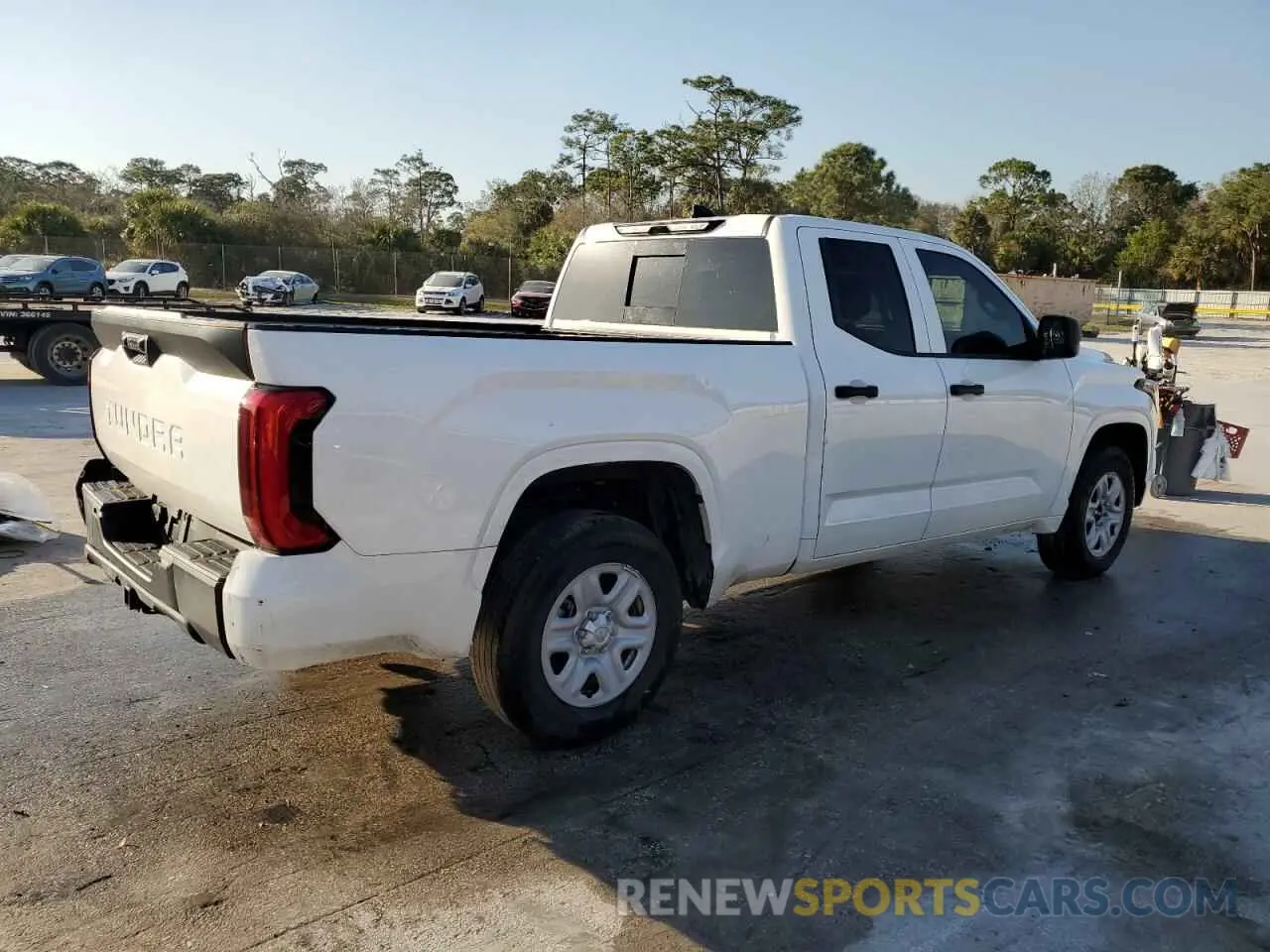 3 Фотография поврежденного автомобиля 5TFKB5AA5NX006656 TOYOTA TUNDRA 2022