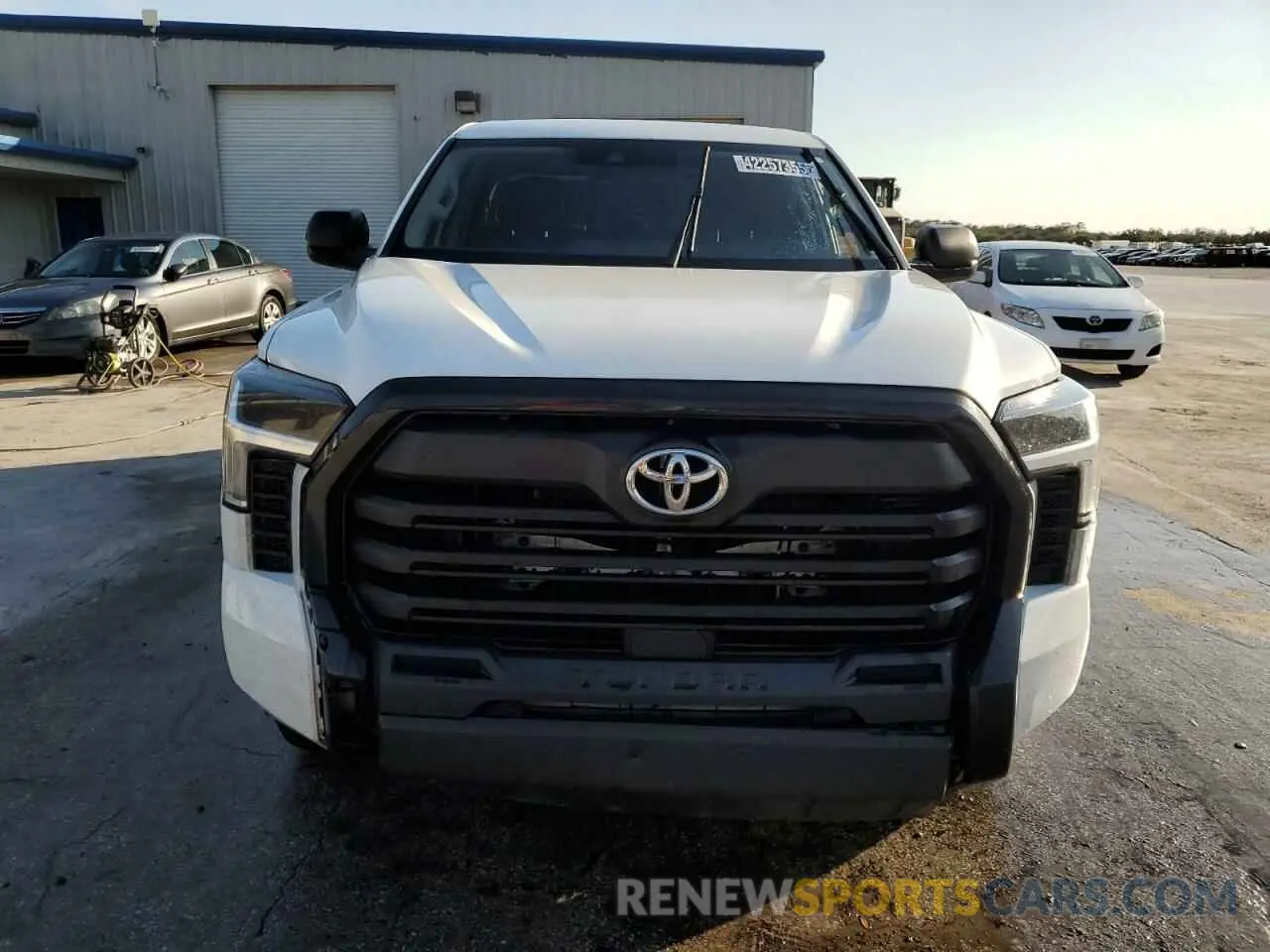 5 Фотография поврежденного автомобиля 5TFKB5AA5NX006656 TOYOTA TUNDRA 2022