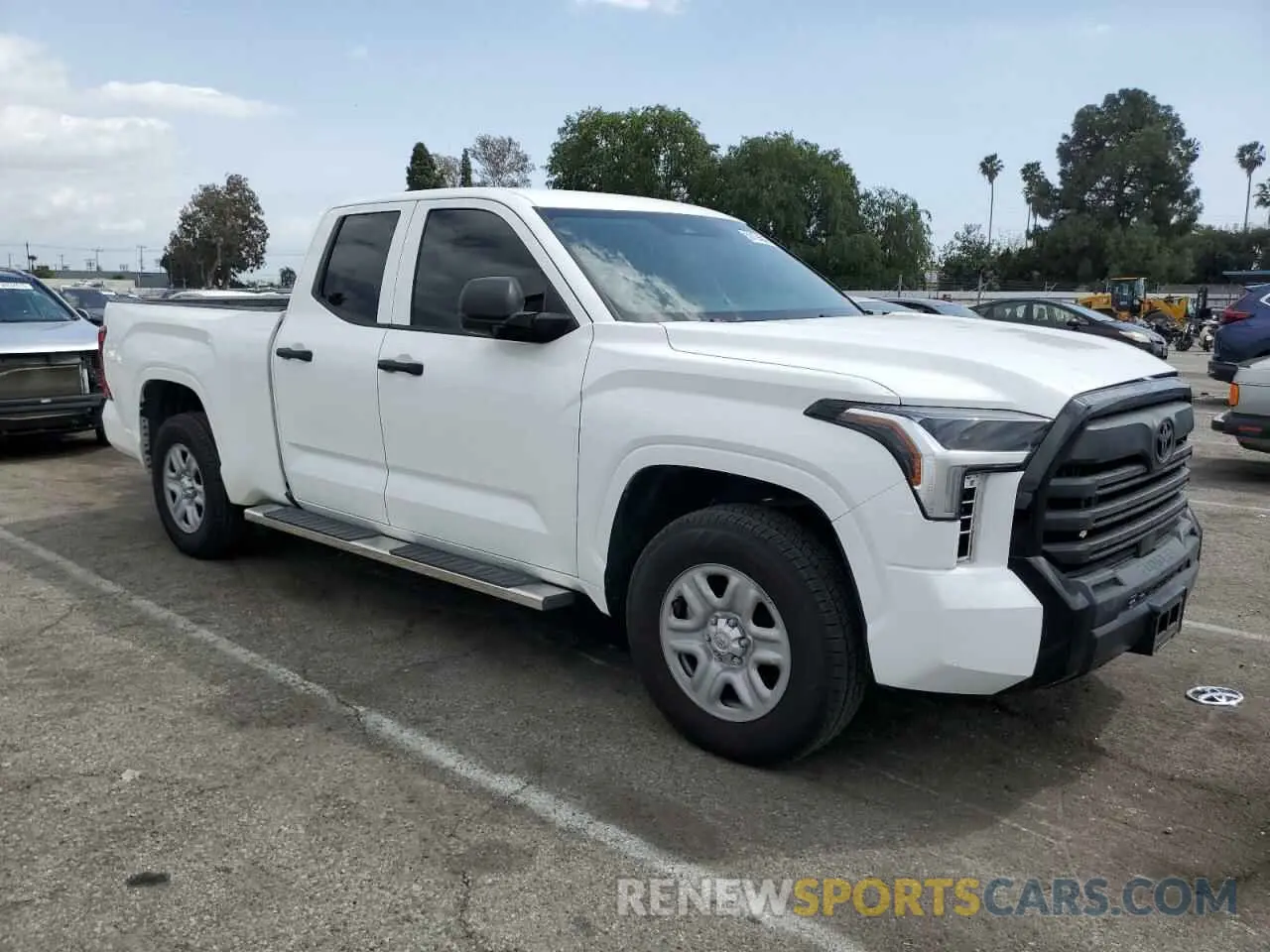 4 Фотография поврежденного автомобиля 5TFKB5AA5NX008200 TOYOTA TUNDRA 2022