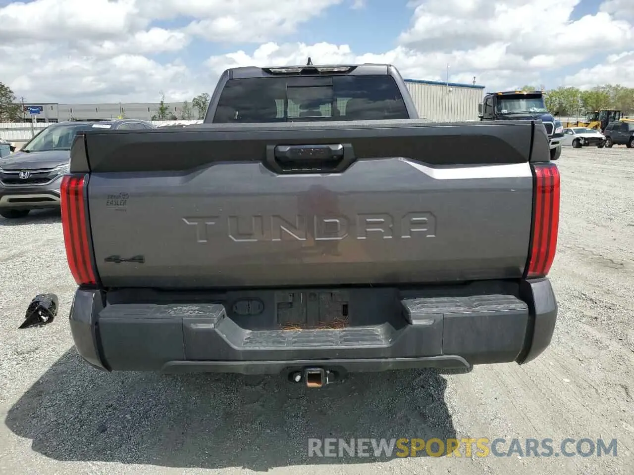 6 Photograph of a damaged car 5TFKB5DA7NX047592 TOYOTA TUNDRA 2022
