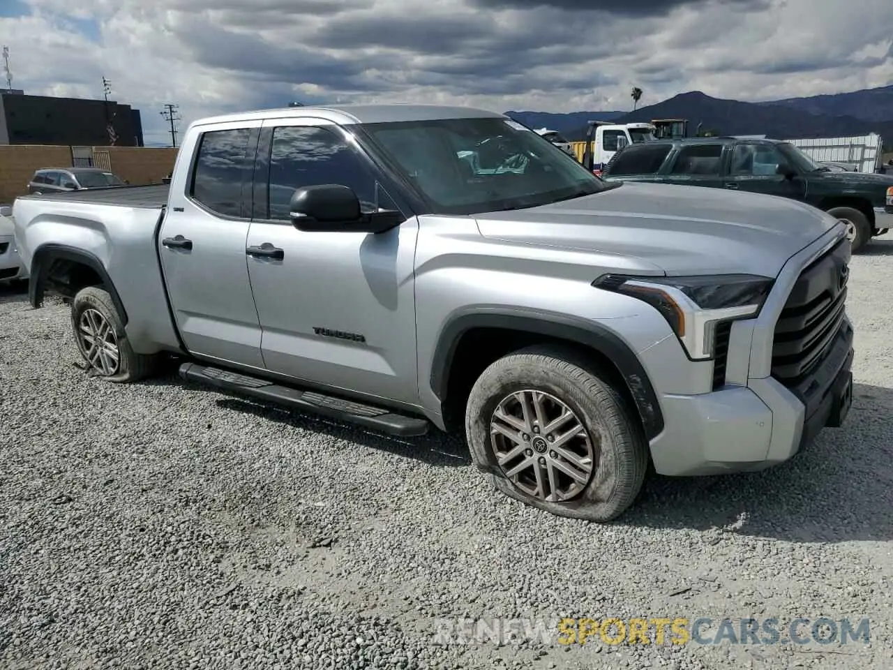 4 Фотография поврежденного автомобиля 5TFLA5AA3NX011782 TOYOTA TUNDRA 2022