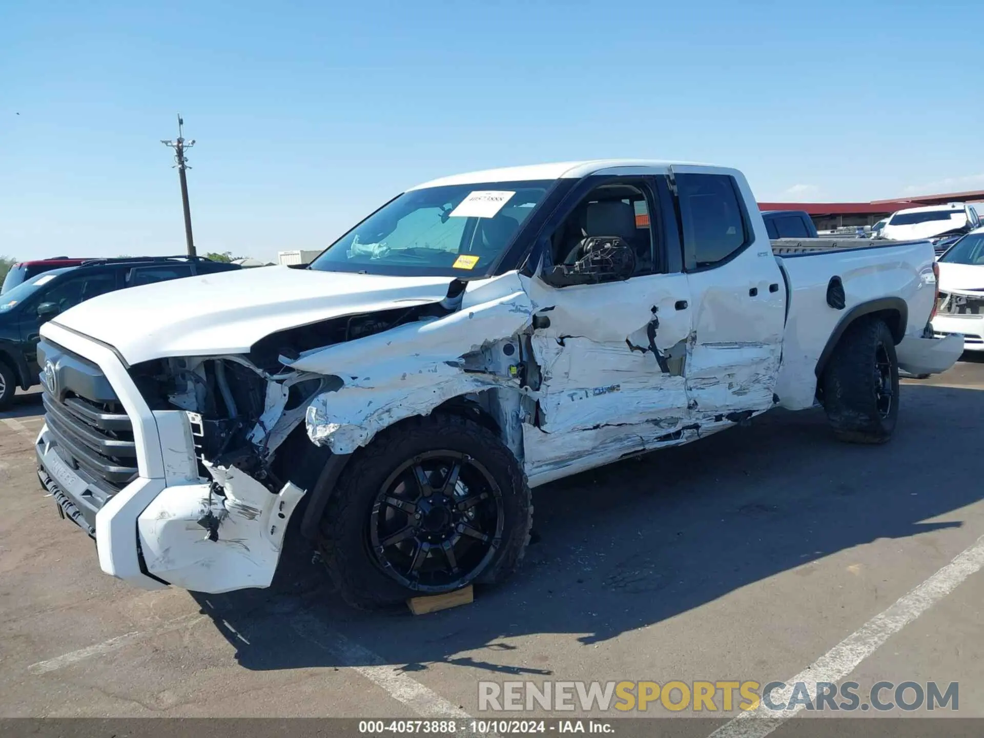 2 Фотография поврежденного автомобиля 5TFLA5AA7NX006066 TOYOTA TUNDRA 2022