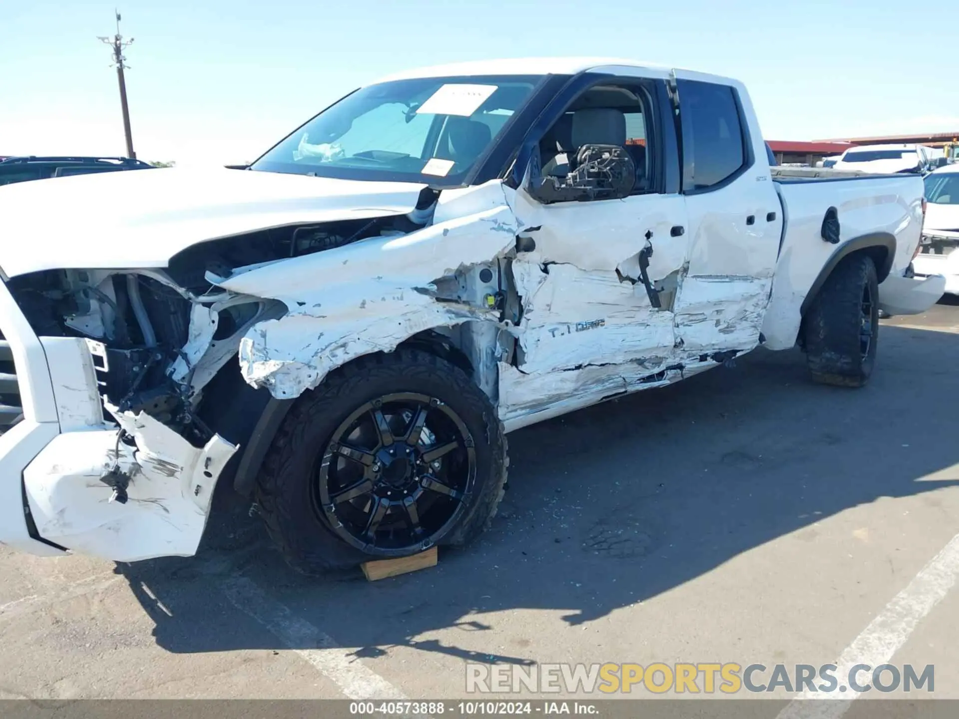 6 Фотография поврежденного автомобиля 5TFLA5AA7NX006066 TOYOTA TUNDRA 2022