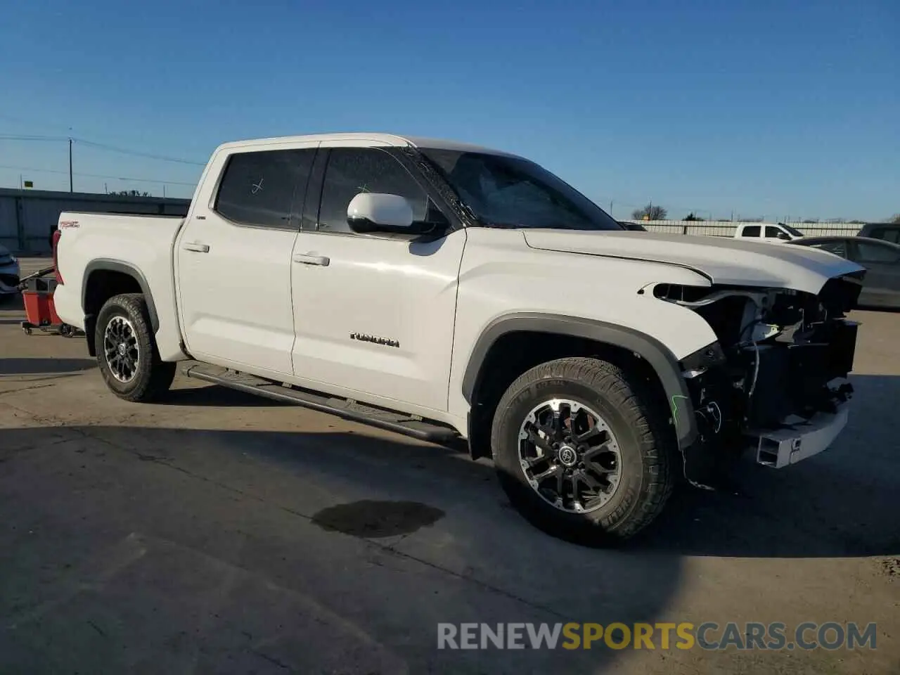4 Photograph of a damaged car 5TFLA5AB5NX004275 TOYOTA TUNDRA 2022
