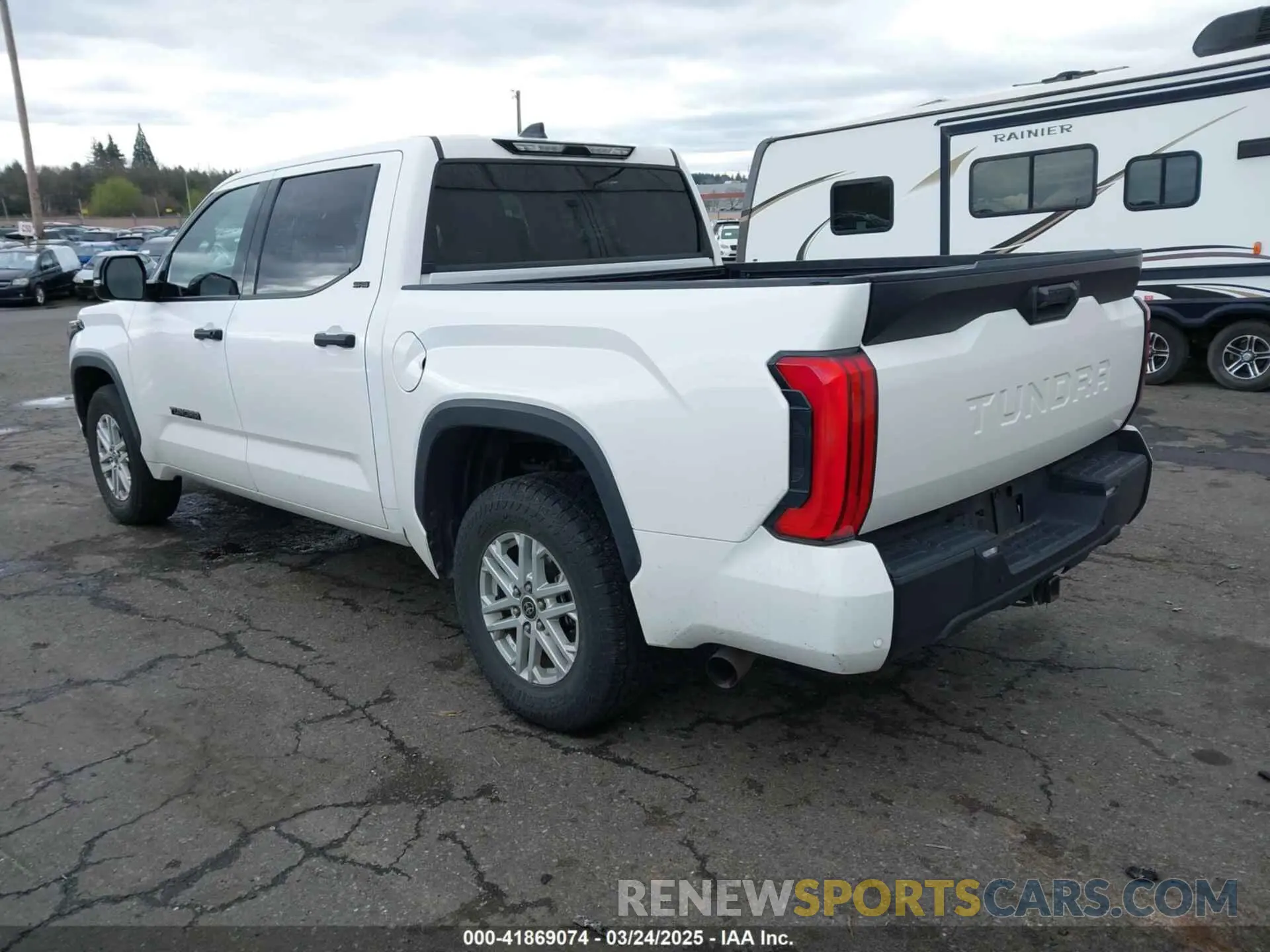 3 Фотография поврежденного автомобиля 5TFLA5AB5NX011470 TOYOTA TUNDRA 2022