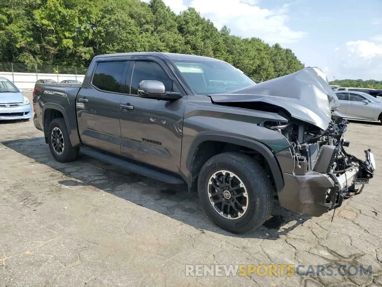 4 Photograph of a damaged car 5TFLA5AB6NX010098 TOYOTA TUNDRA 2022