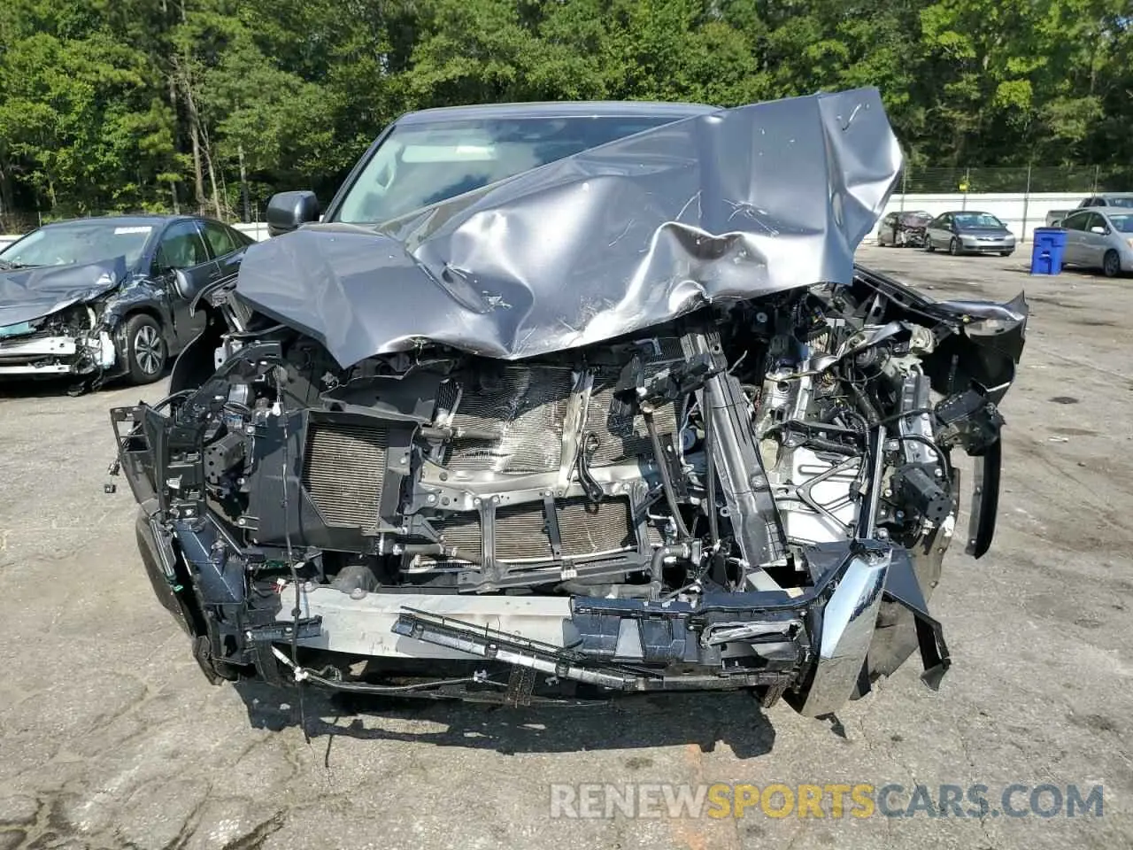 5 Photograph of a damaged car 5TFLA5AB6NX010098 TOYOTA TUNDRA 2022