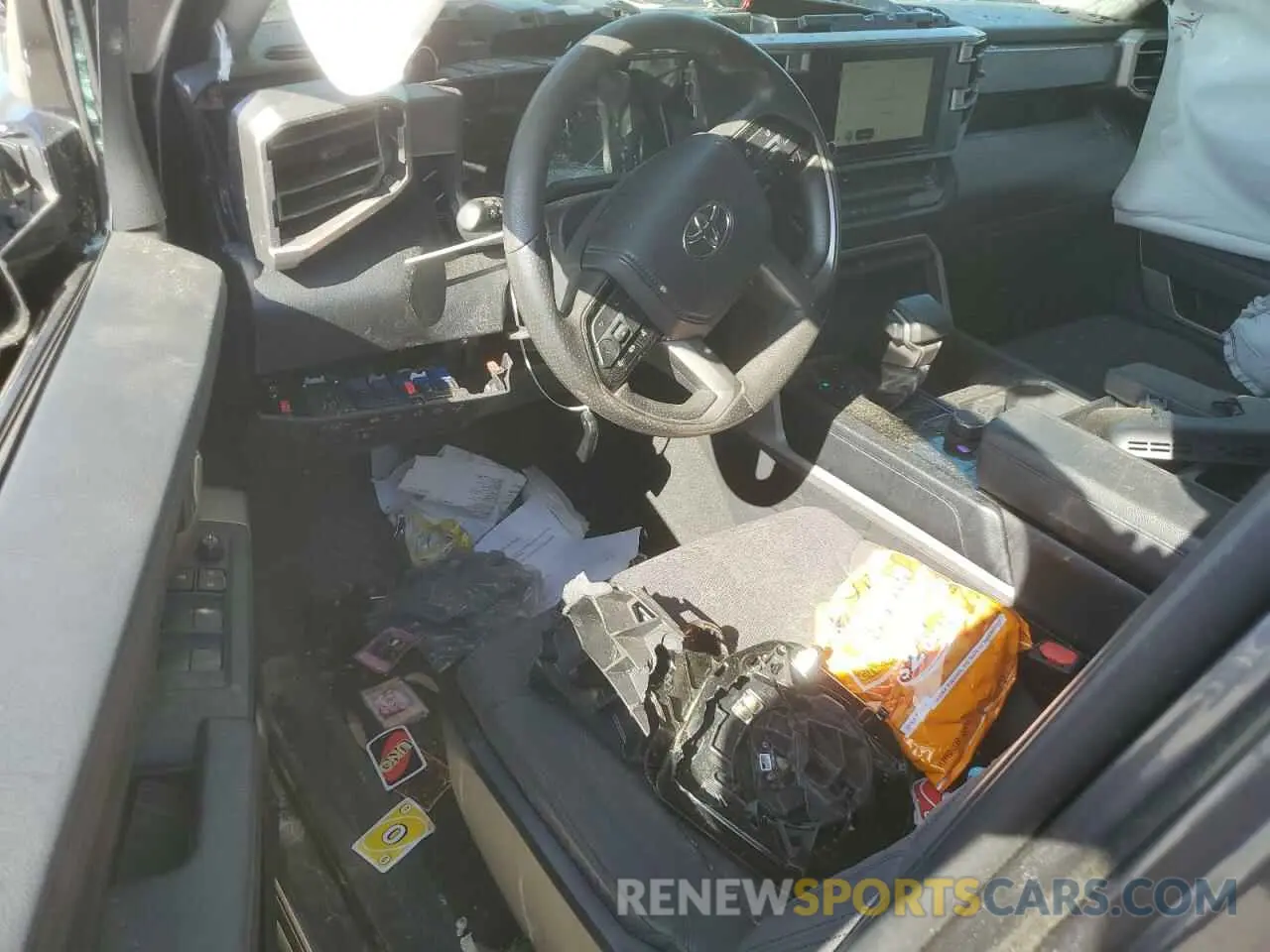 8 Photograph of a damaged car 5TFLA5AB7NX008134 TOYOTA TUNDRA 2022