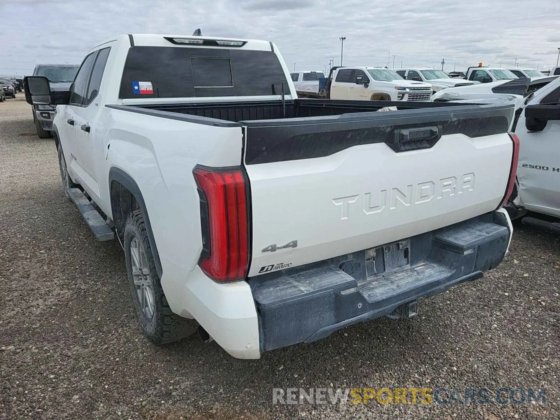 10 Фотография поврежденного автомобиля 5TFLA5DAXNX008826 TOYOTA TUNDRA 2022
