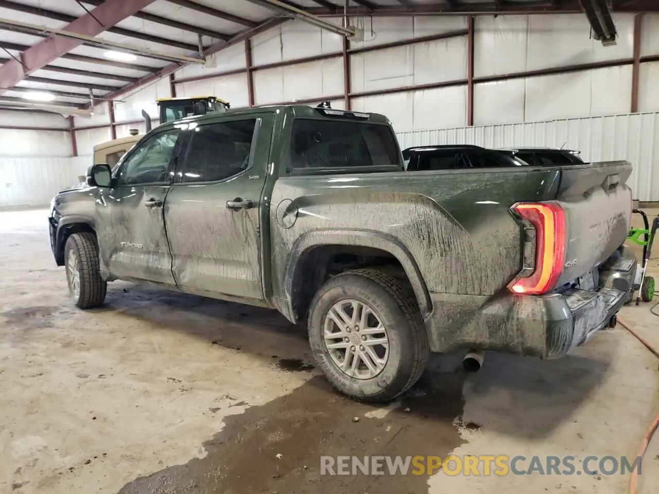 2 Photograph of a damaged car 5TFLA5DB0NX030133 TOYOTA TUNDRA 2022