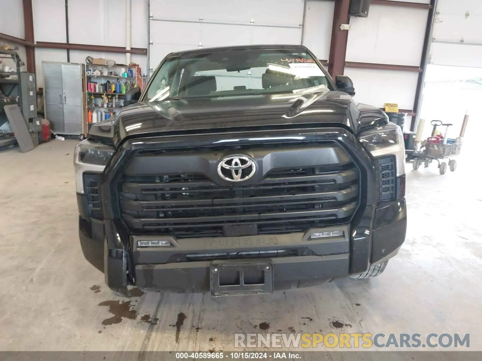 11 Photograph of a damaged car 5TFLA5DB2NX043272 TOYOTA TUNDRA 2022