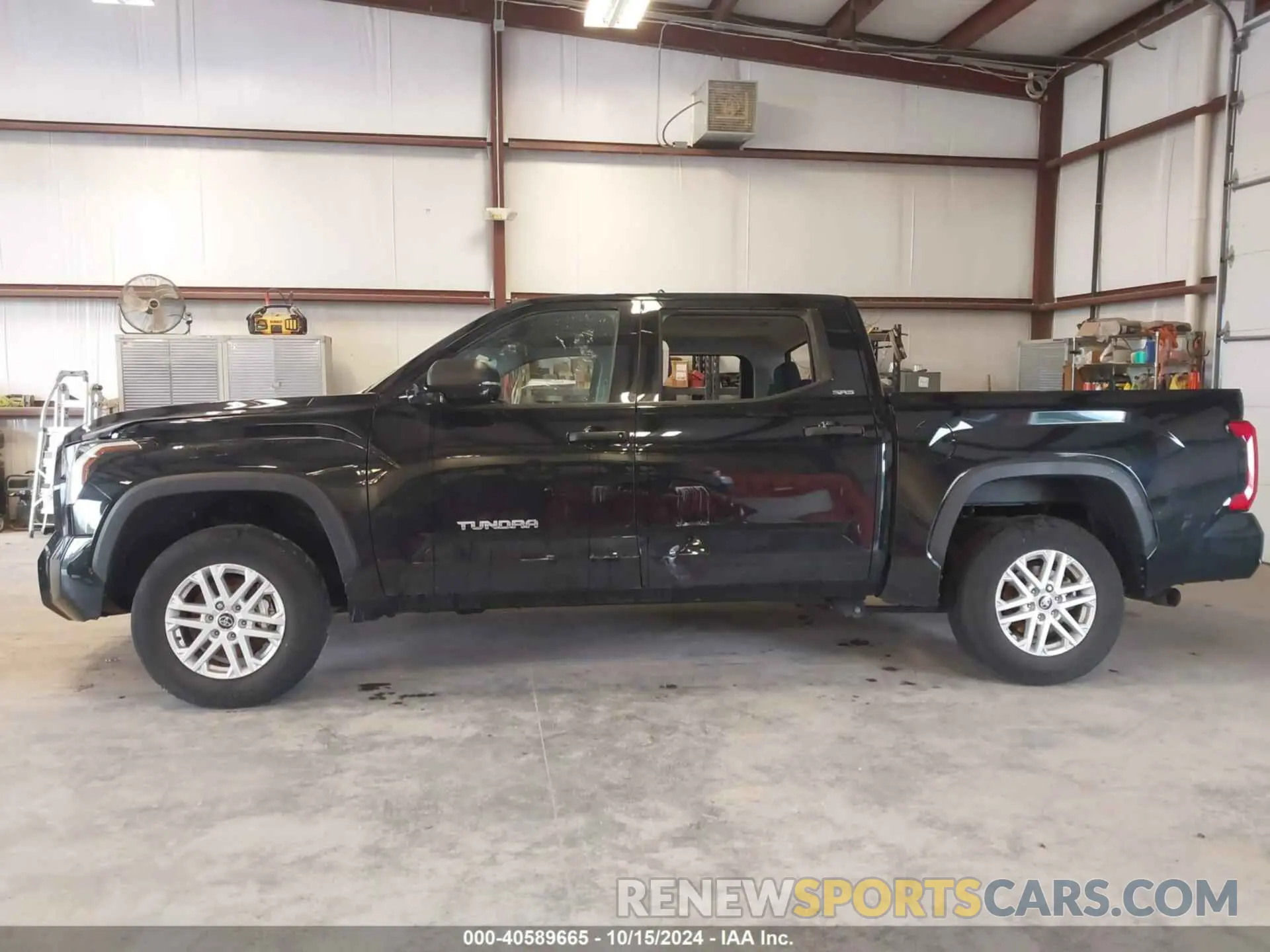 13 Photograph of a damaged car 5TFLA5DB2NX043272 TOYOTA TUNDRA 2022