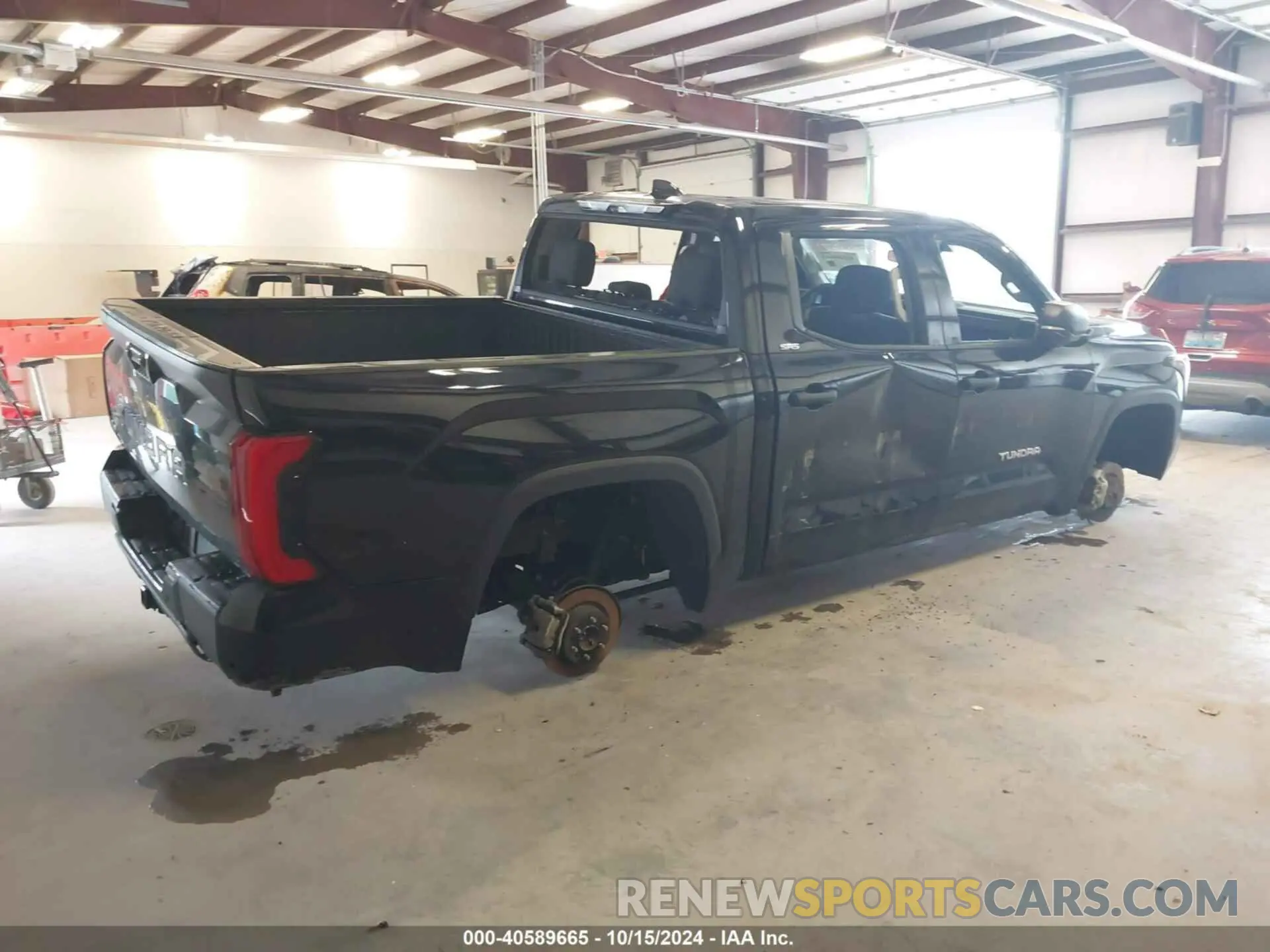 4 Photograph of a damaged car 5TFLA5DB2NX043272 TOYOTA TUNDRA 2022
