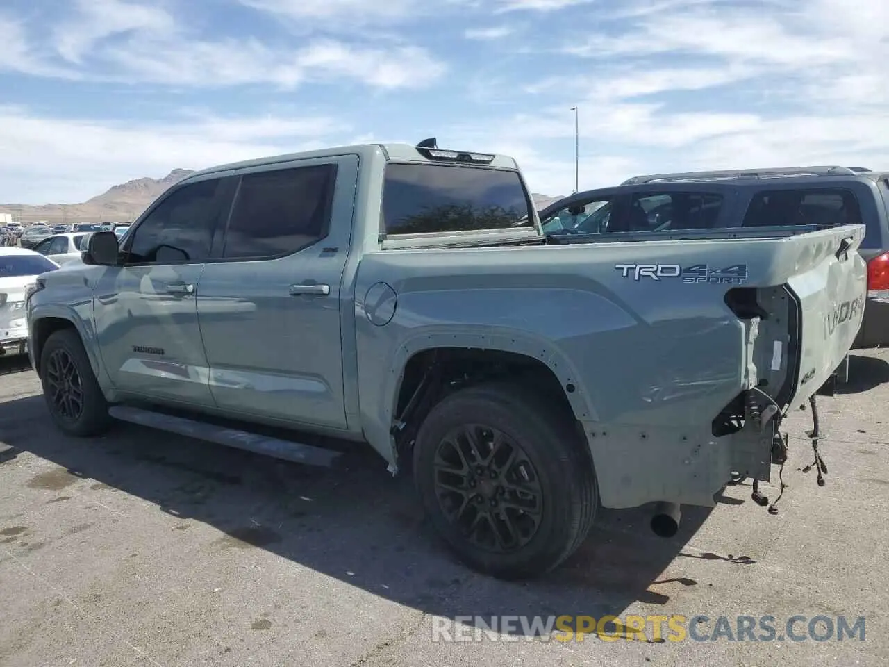 2 Фотография поврежденного автомобиля 5TFLA5DB4NX043838 TOYOTA TUNDRA 2022