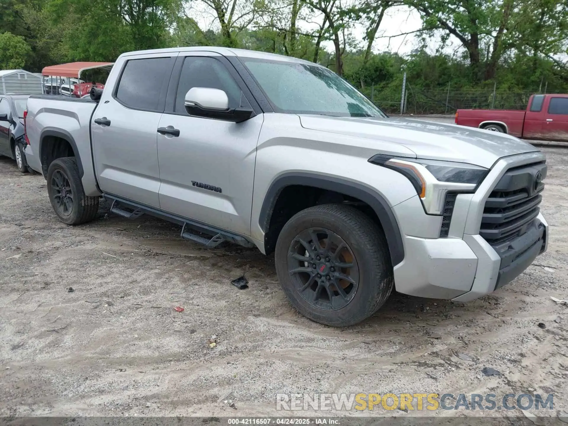 1 Photograph of a damaged car 5TFLA5DB4NX053351 TOYOTA TUNDRA 2022