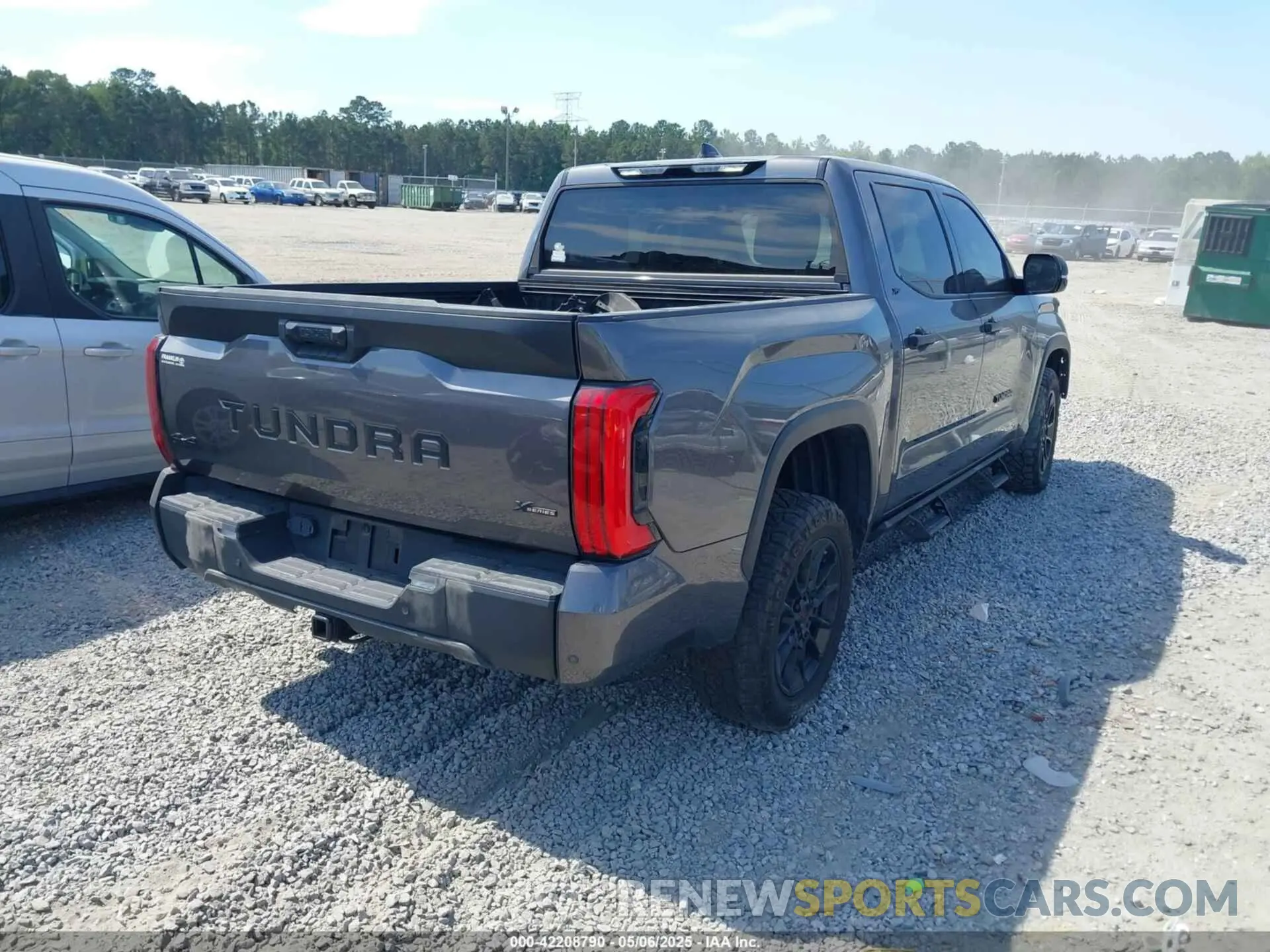 4 Фотография поврежденного автомобиля 5TFLA5DB5NX055173 TOYOTA TUNDRA 2022