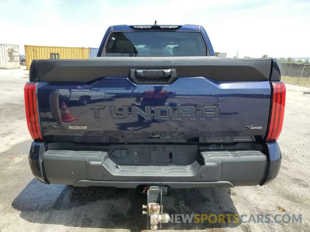 6 Photograph of a damaged car 5TFLA5DB8NX054549 TOYOTA TUNDRA 2022