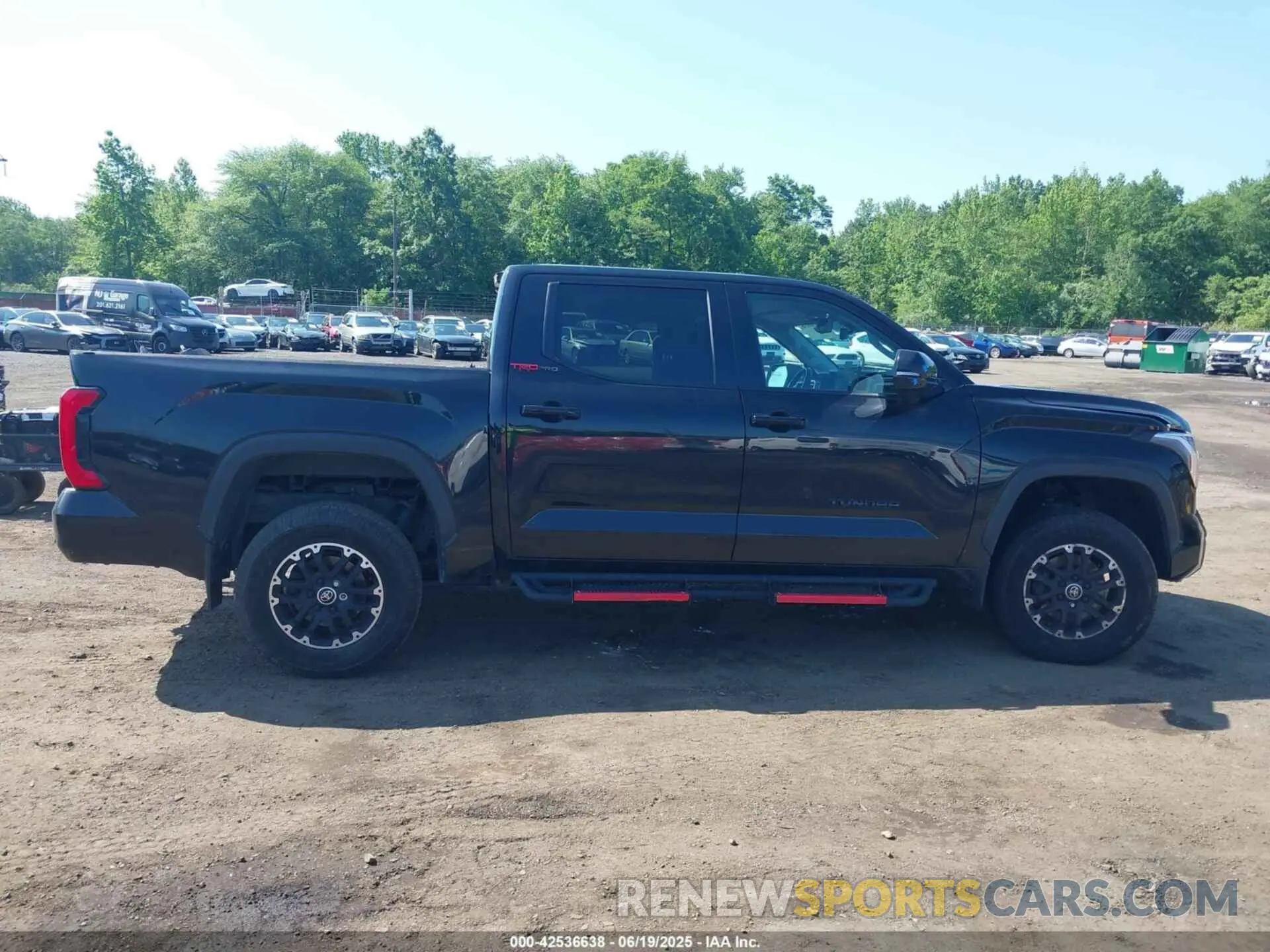 13 Фотография поврежденного автомобиля 5TFLA5DB9NX009104 TOYOTA TUNDRA 2022