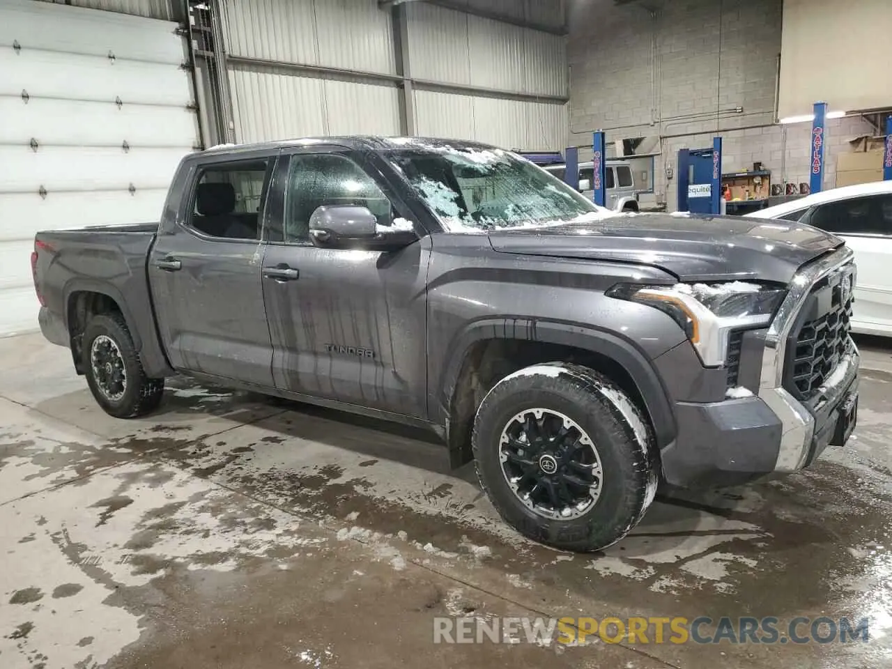 4 Фотография поврежденного автомобиля 5TFLA5DBXNX022296 TOYOTA TUNDRA 2022