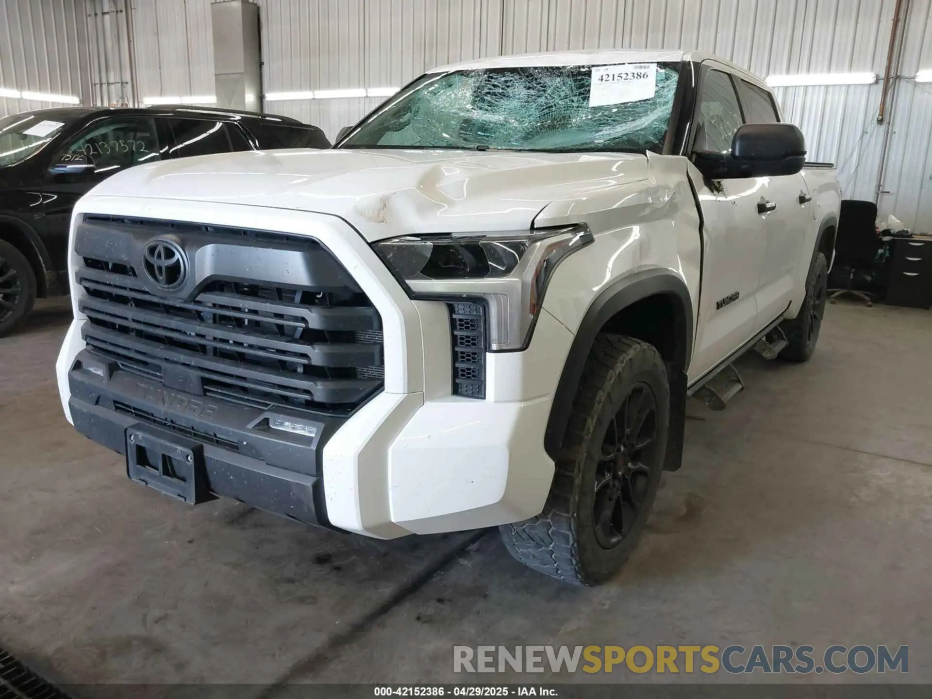 2 Photograph of a damaged car 5TFLA5DBXNX029202 TOYOTA TUNDRA 2022