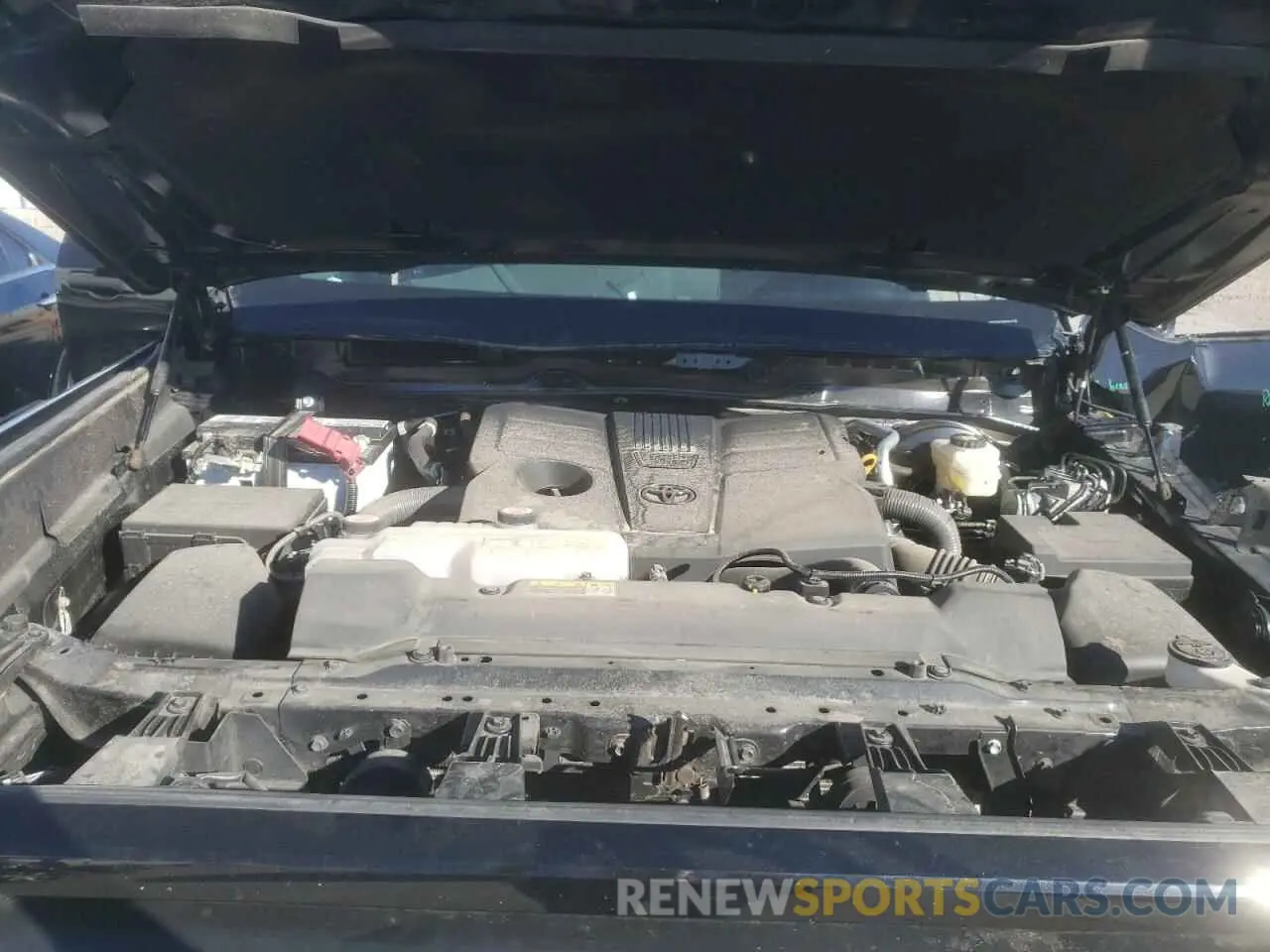 11 Photograph of a damaged car 5TFLA5EC5NX006269 TOYOTA TUNDRA 2022