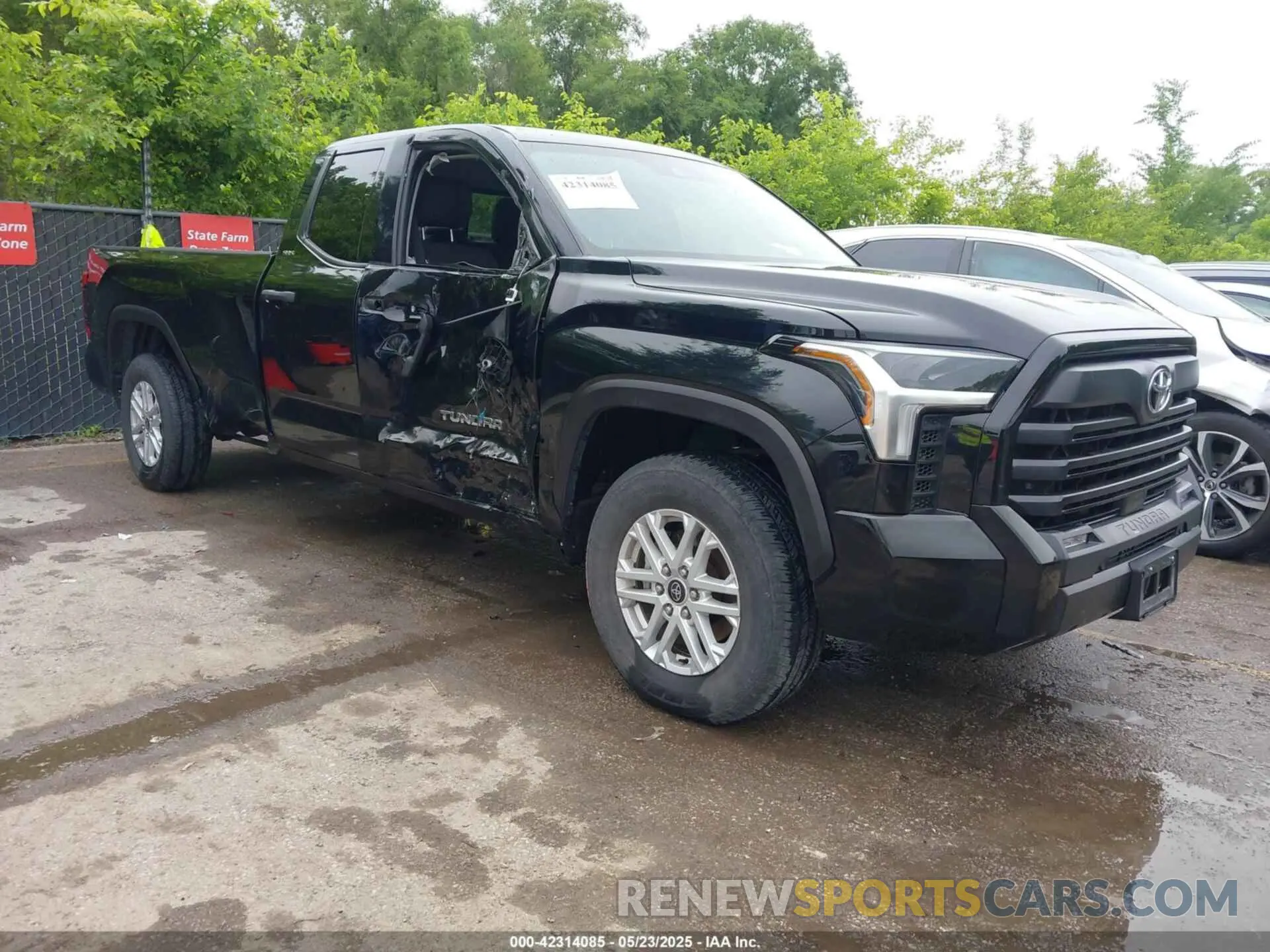 1 Фотография поврежденного автомобиля 5TFLA5GDXNX001154 TOYOTA TUNDRA 2022