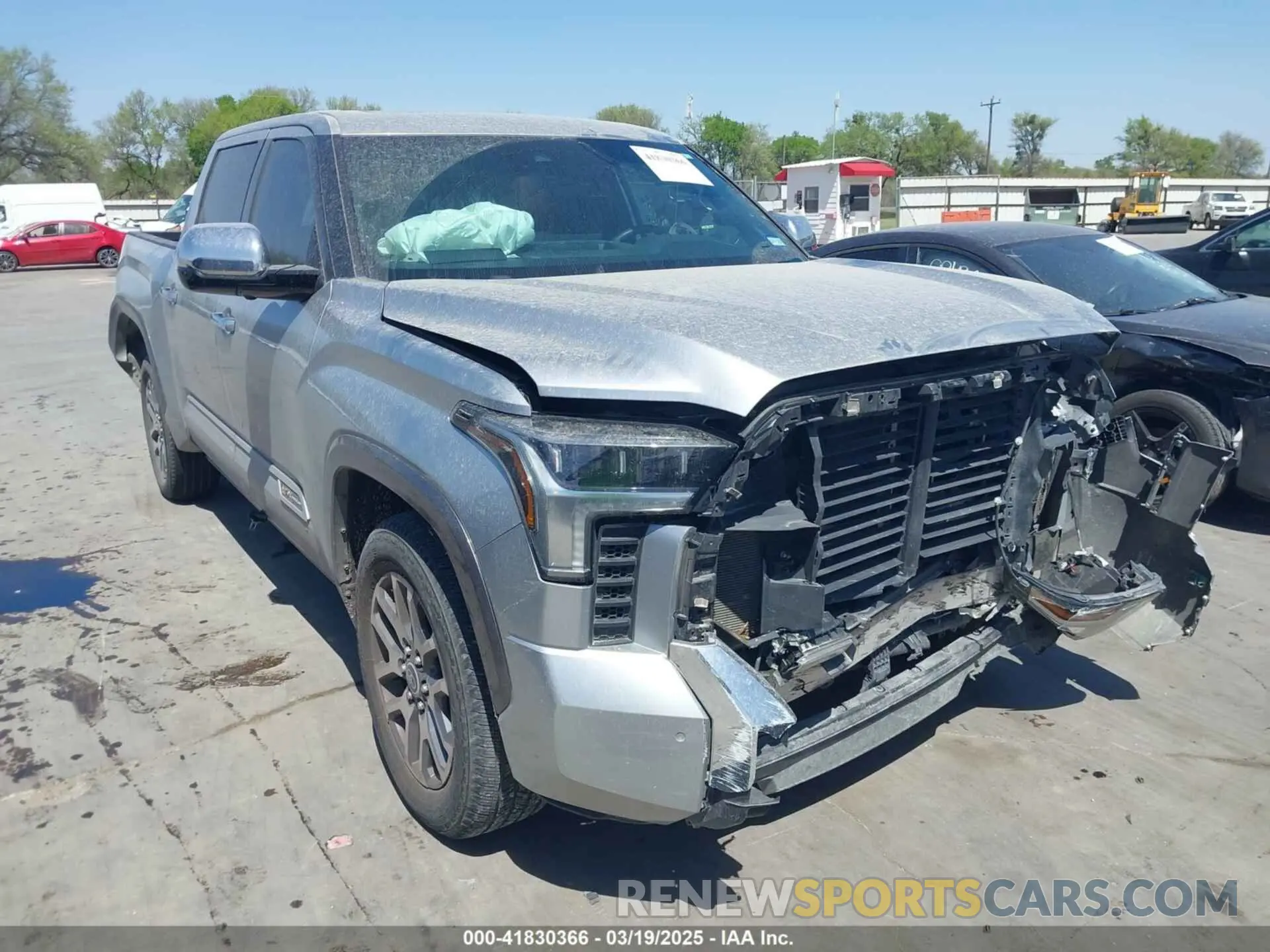 1 Фотография поврежденного автомобиля 5TFMA5AB8NX014903 TOYOTA TUNDRA 2022