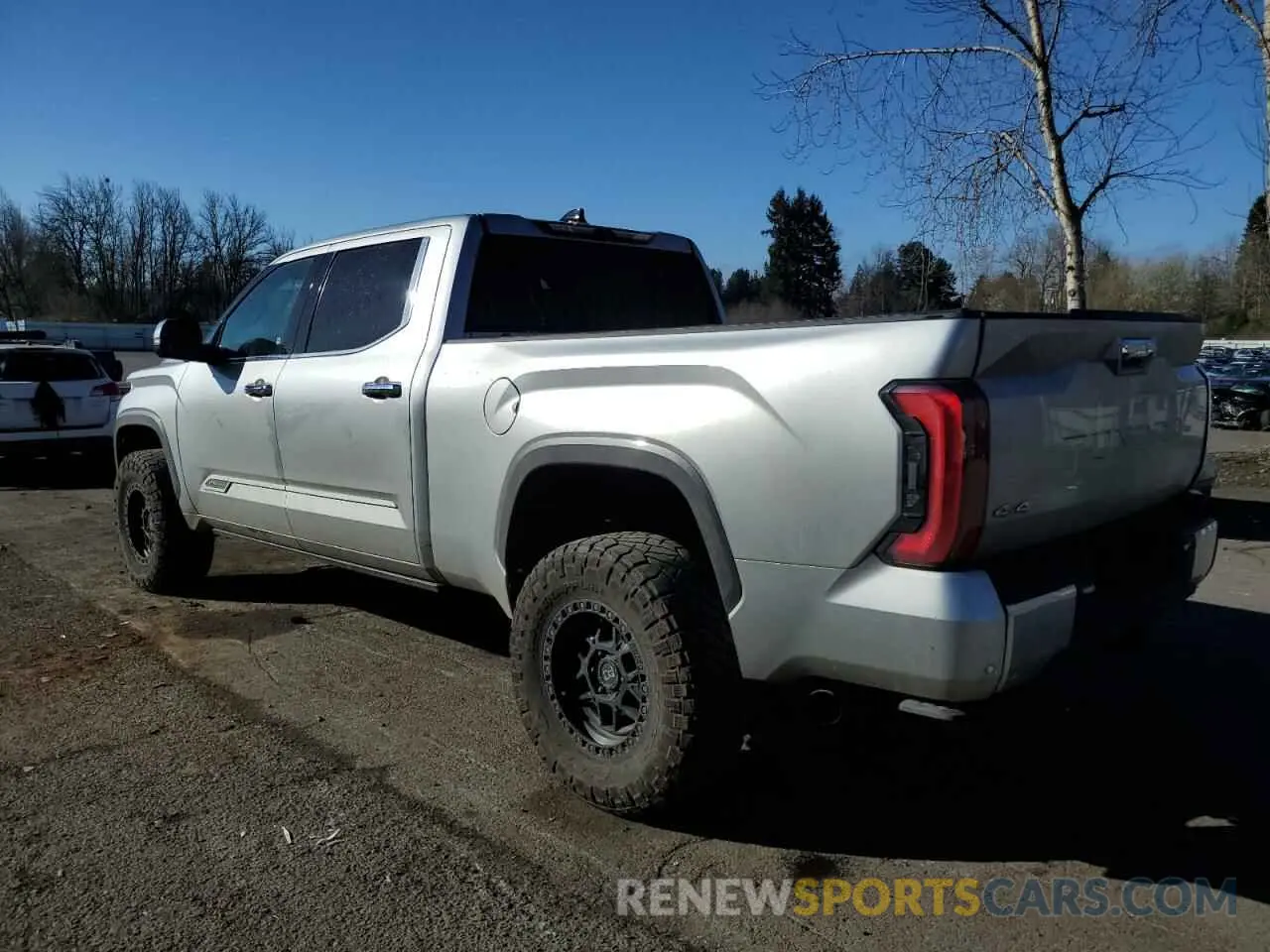 2 Photograph of a damaged car 5TFMA5EC9NX005128 TOYOTA TUNDRA 2022