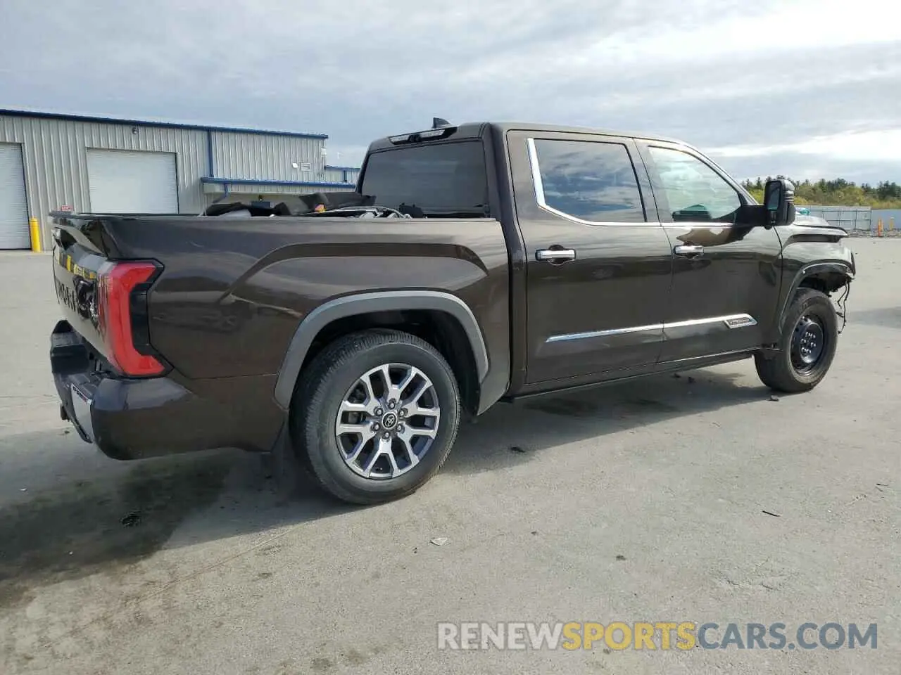 3 Фотография поврежденного автомобиля 5TFMC5DB9NX002989 TOYOTA TUNDRA 2022