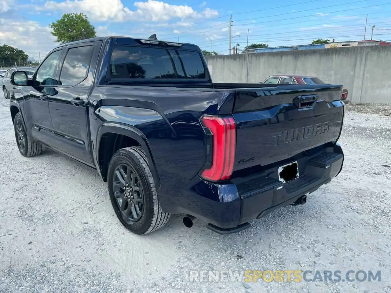3 Photograph of a damaged car 5TFNA5DB4NX002456 TOYOTA TUNDRA 2022