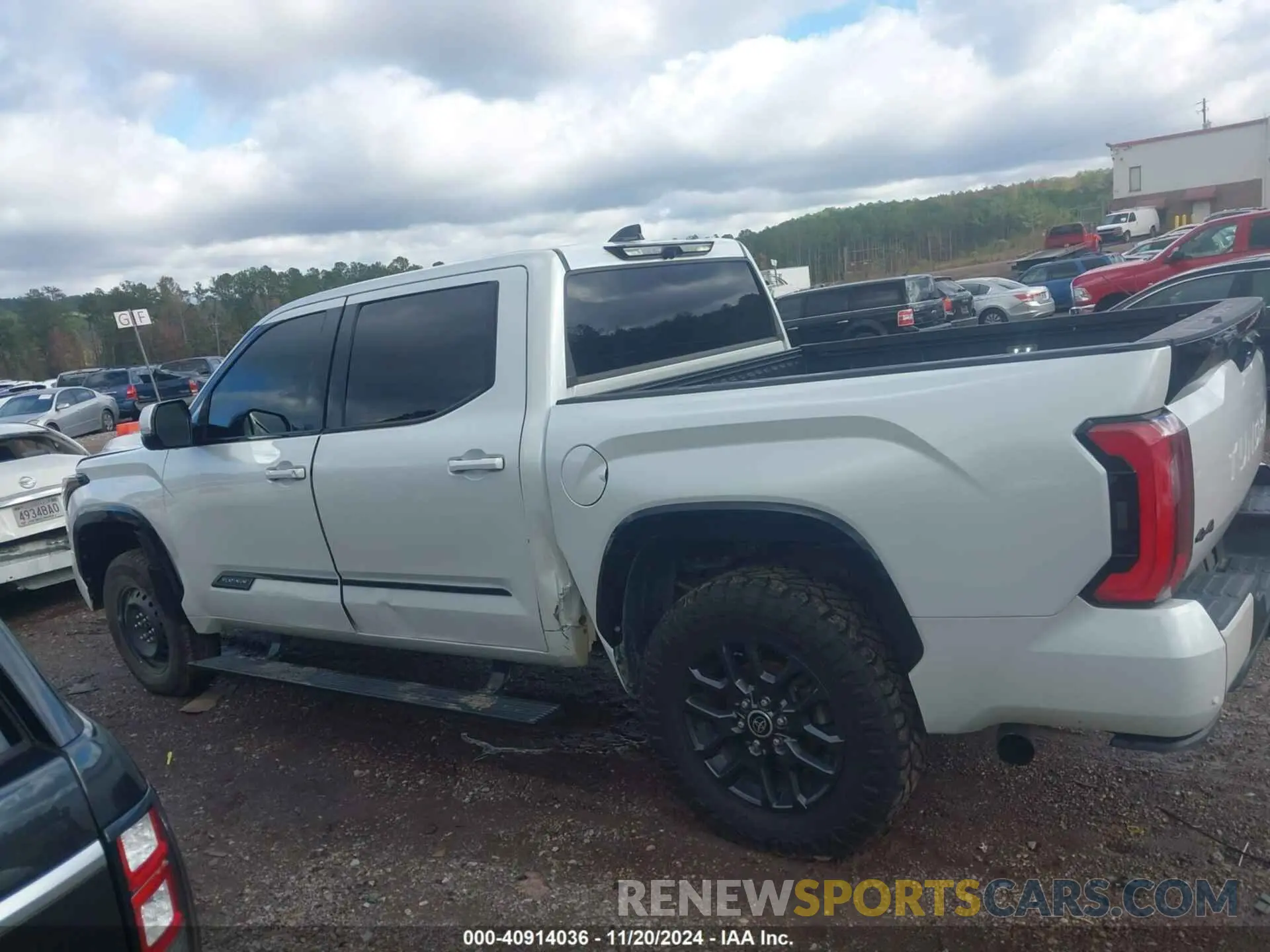 14 Фотография поврежденного автомобиля 5TFNA5DB5NX012624 TOYOTA TUNDRA 2022