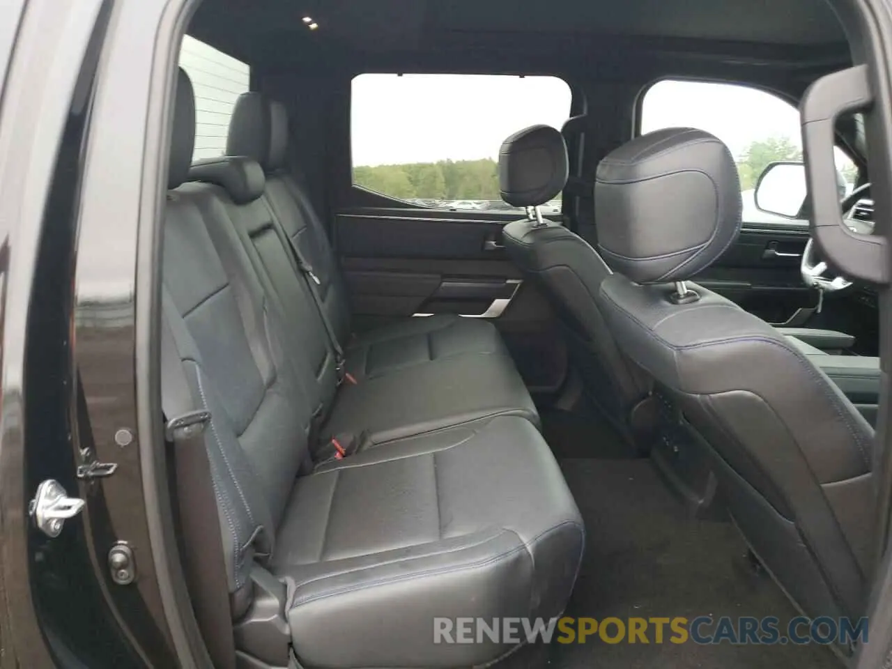 10 Фотография поврежденного автомобиля 5TFNA5DB9NX028910 TOYOTA TUNDRA 2022