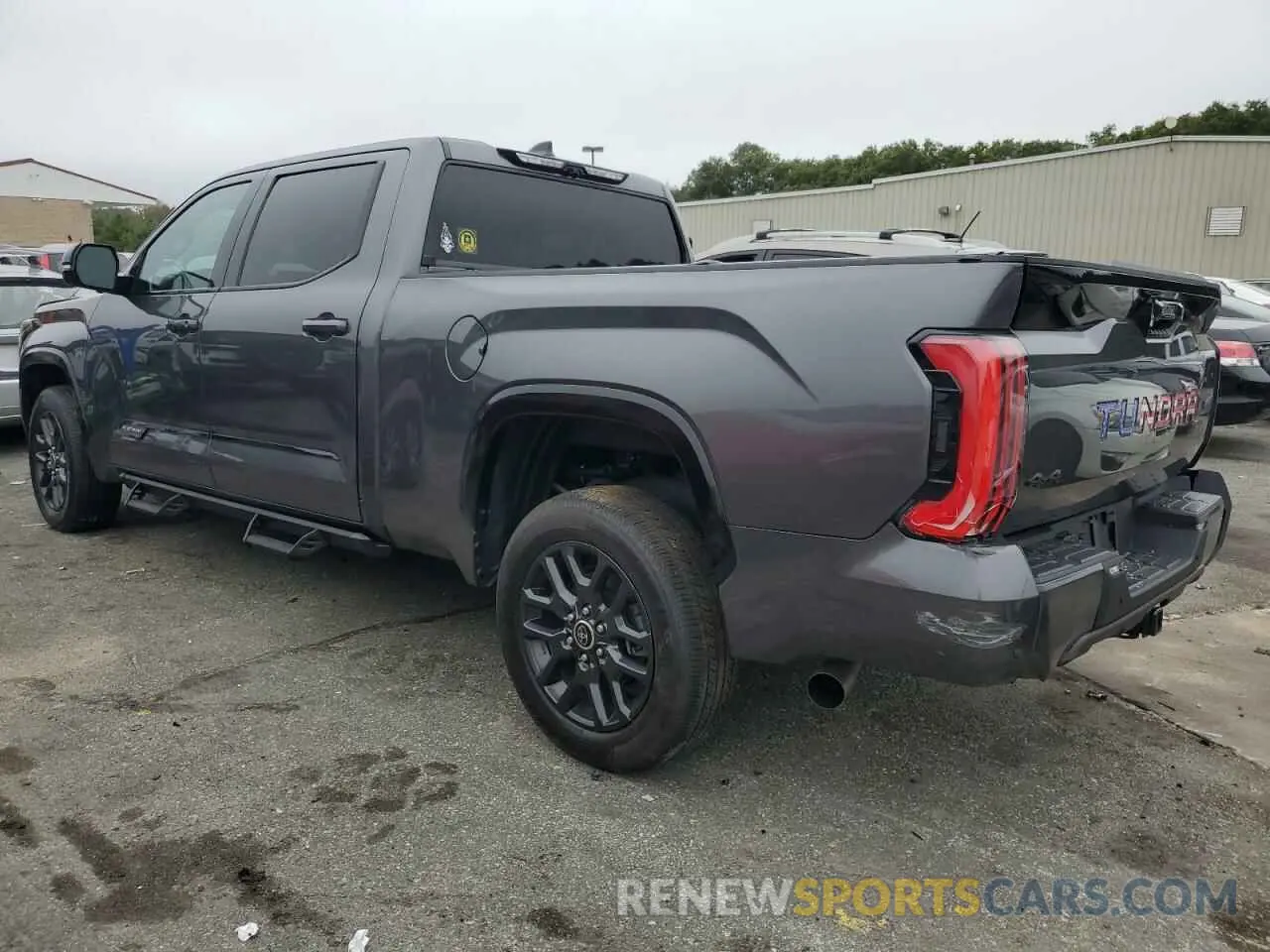 2 Photograph of a damaged car 5TFNA5EC9NX006395 TOYOTA TUNDRA 2022