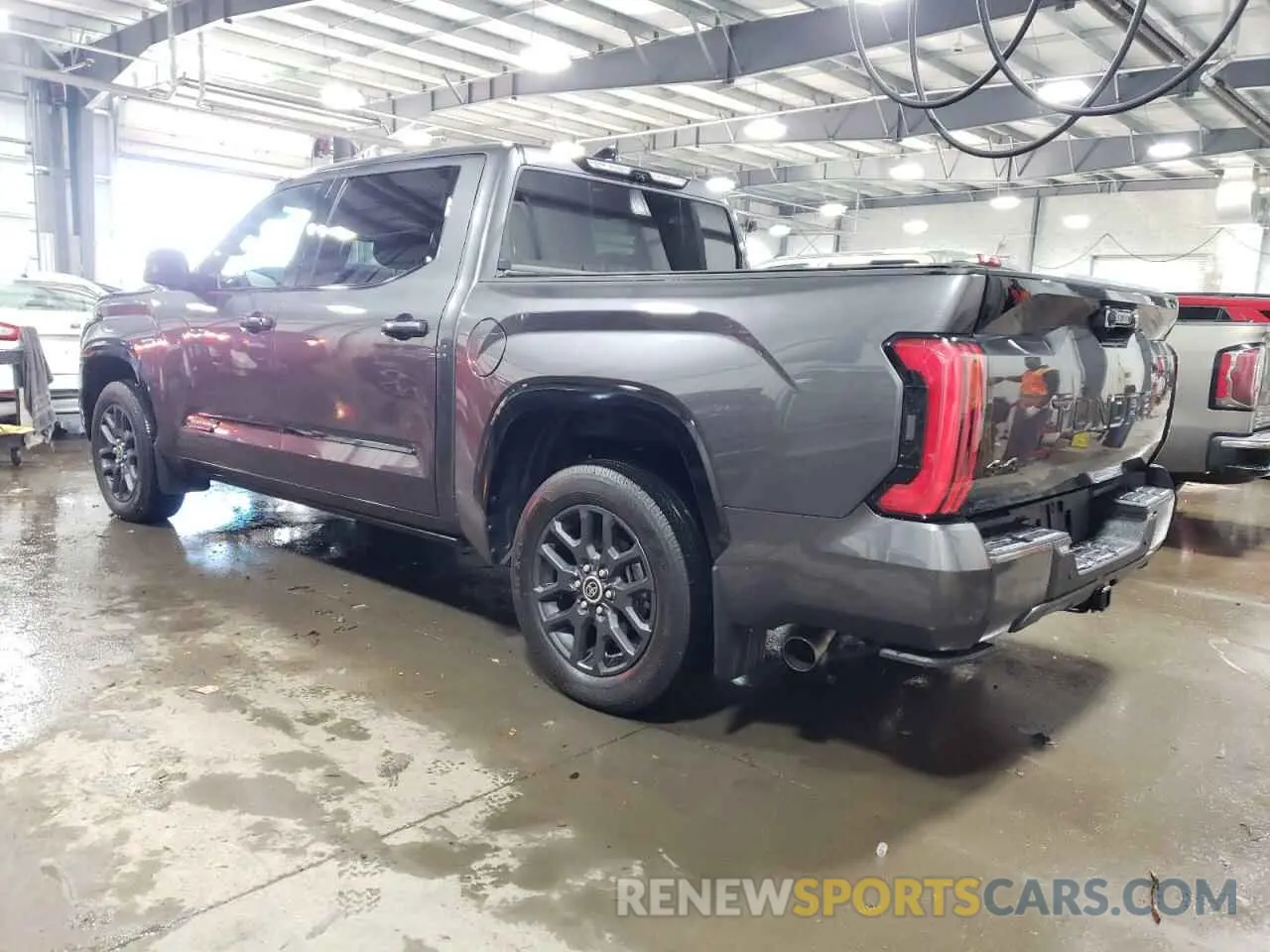 2 Photograph of a damaged car 5TFNC5DBXNX012001 TOYOTA TUNDRA 2022