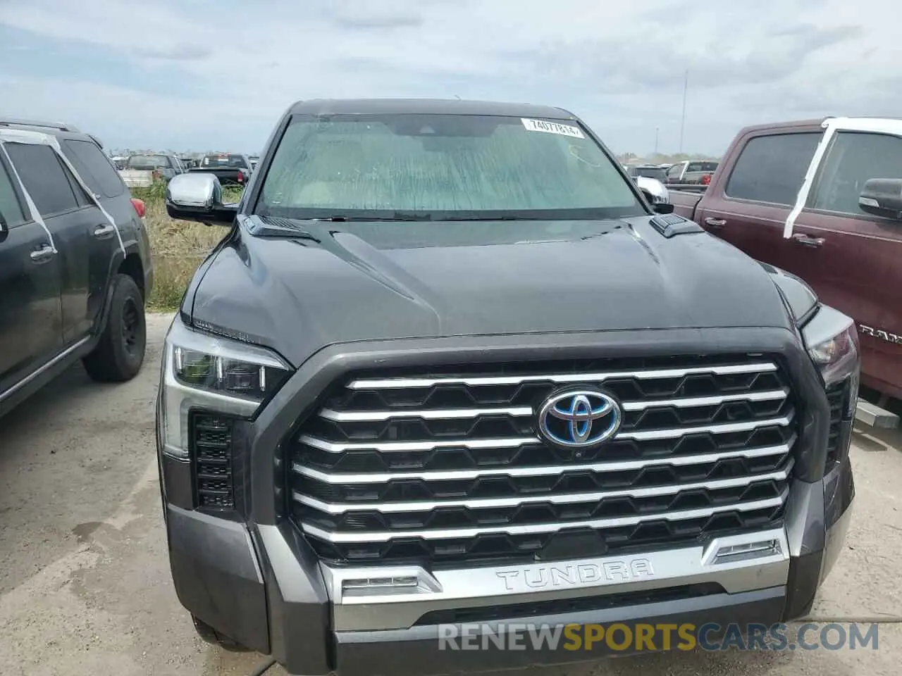 5 Фотография поврежденного автомобиля 5TFVC5DB7NX011453 TOYOTA TUNDRA 2022