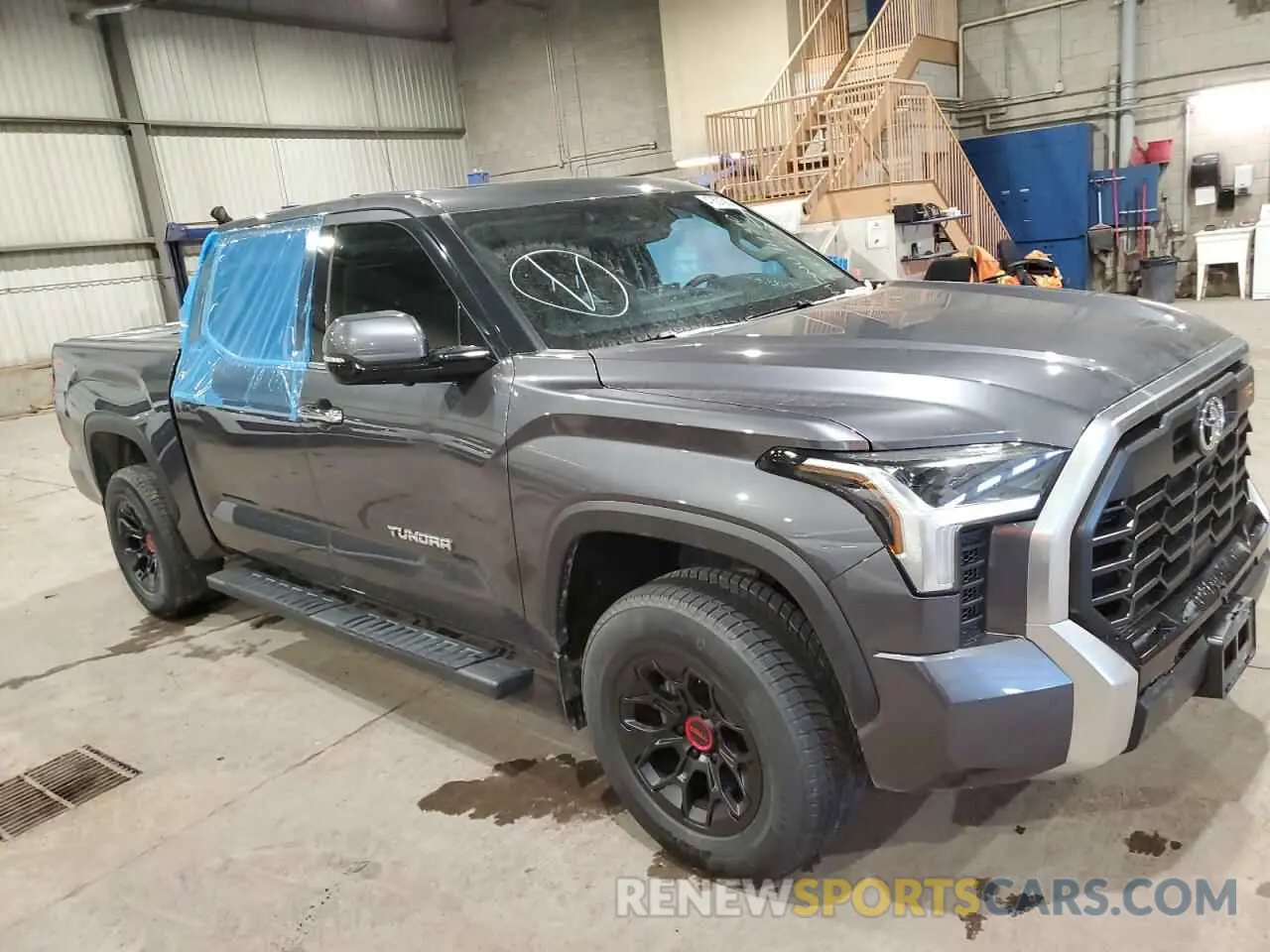 4 Фотография поврежденного автомобиля 5TFJA5DB0PX100563 TOYOTA TUNDRA 2023