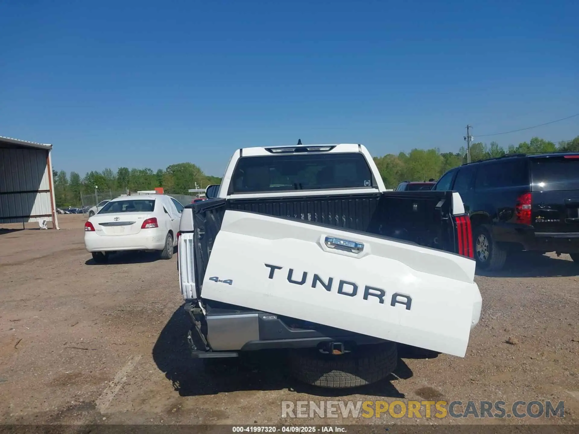 17 Photograph of a damaged car 5TFJA5DB1PX078704 TOYOTA TUNDRA 2023