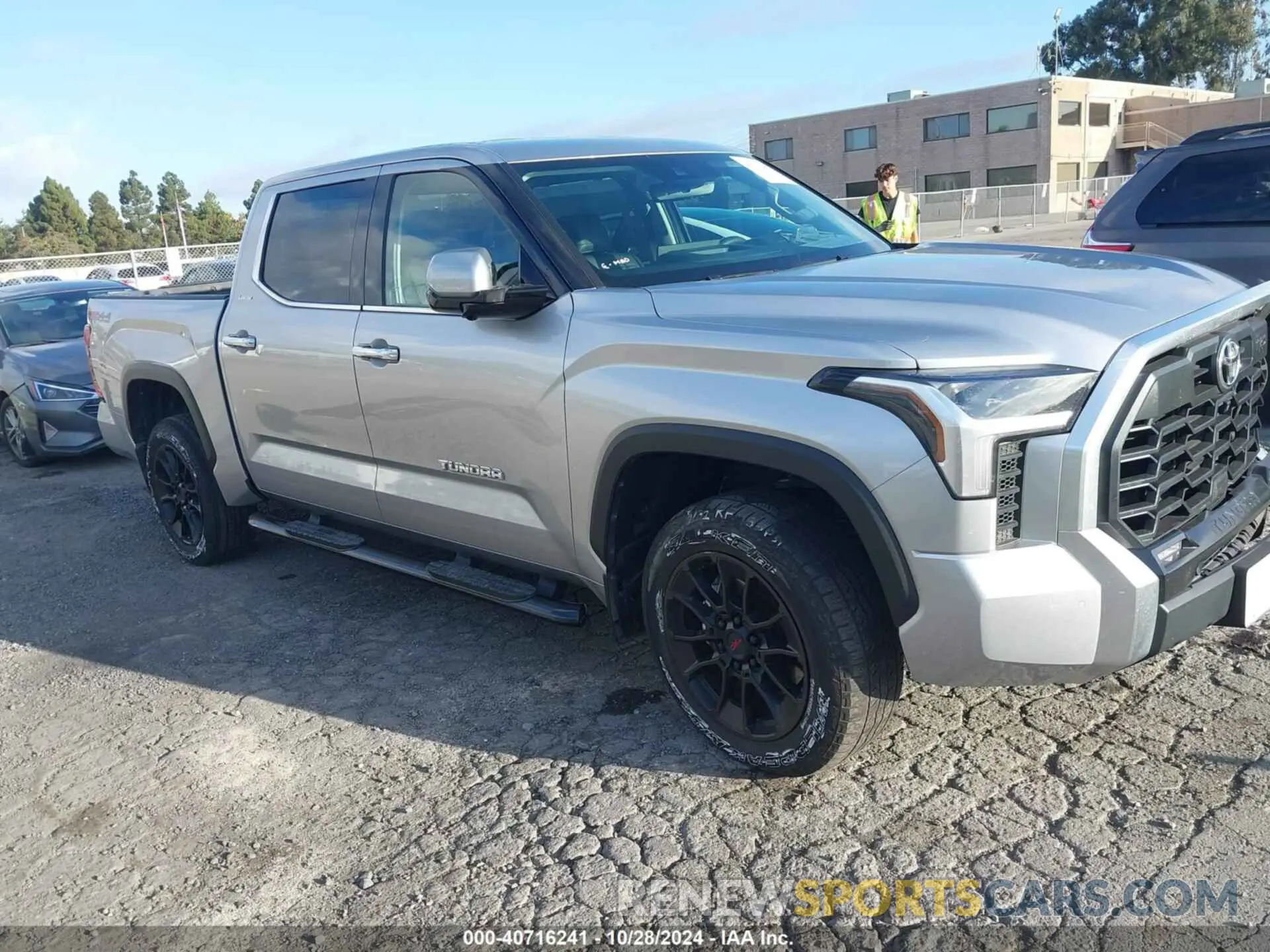 1 Фотография поврежденного автомобиля 5TFJA5DB3PX088425 TOYOTA TUNDRA 2023