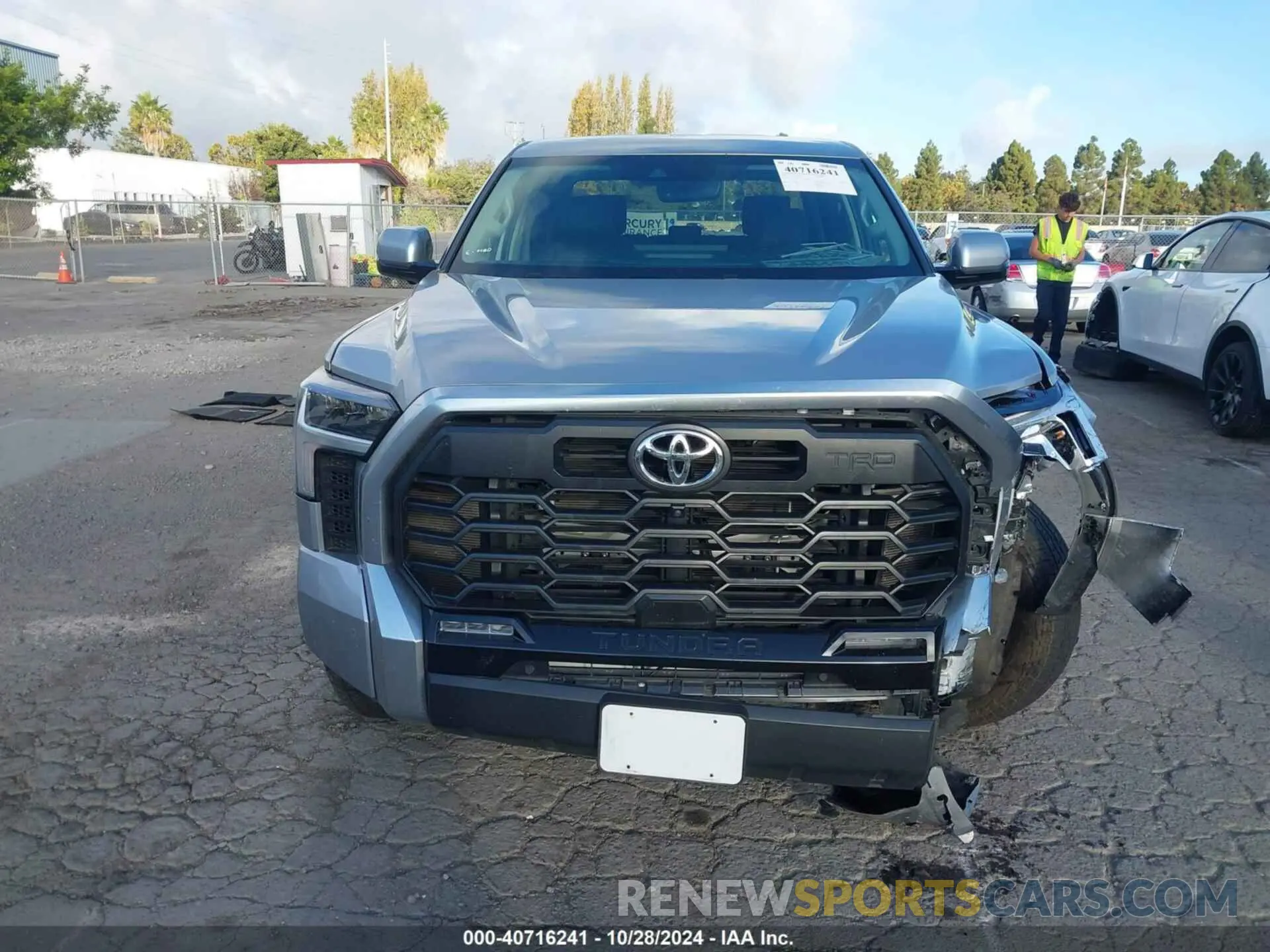12 Фотография поврежденного автомобиля 5TFJA5DB3PX088425 TOYOTA TUNDRA 2023